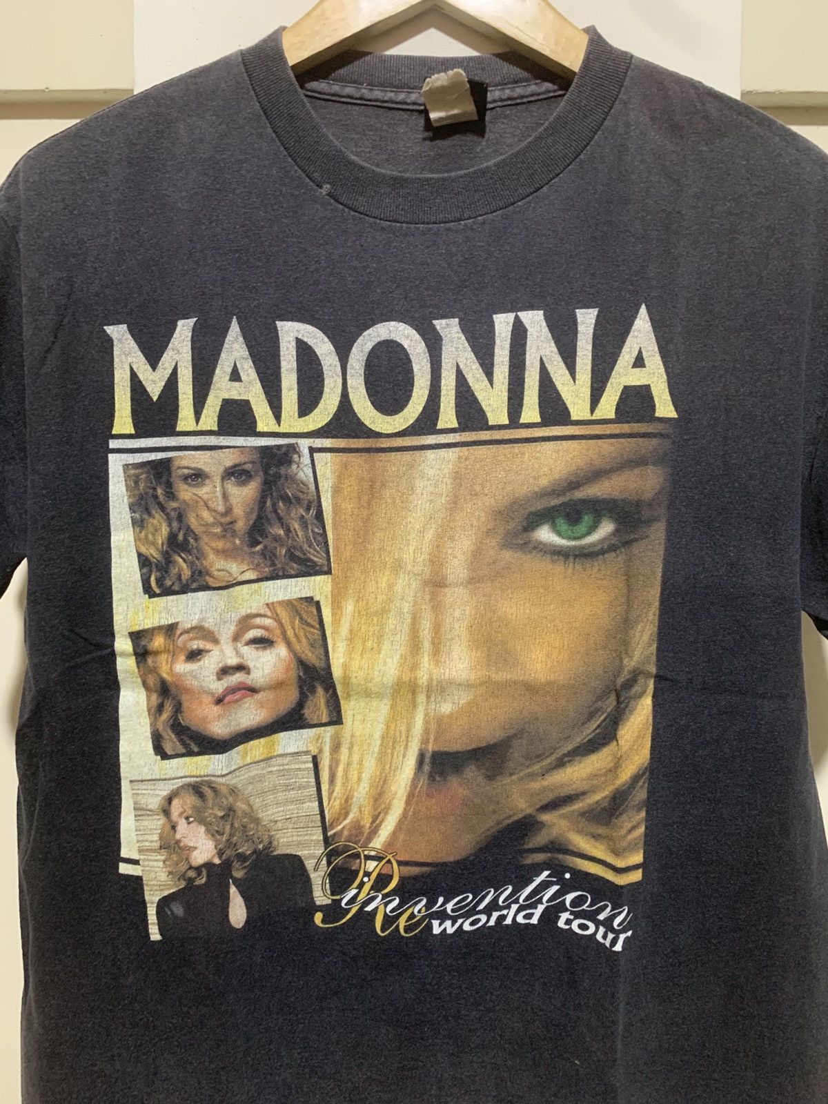 Band Tees VINTAGE MADONNA ‘REINVENTION WORLD TOUR’ TEE Rap Tee Style Size US M / EU 48-50 / 2 - 5 Thumbnail