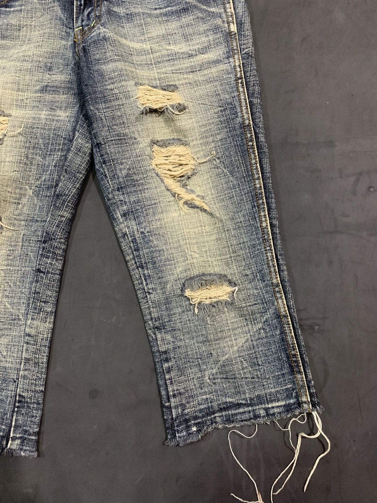 14th Addiction × If Six Was Nine × Le Grande Bleu (L.G.B.) 💸BINDINGOFFER💸G.O.A distressed jeans Size 28" / US 6 / IT 42 - 4 Thumbnail
