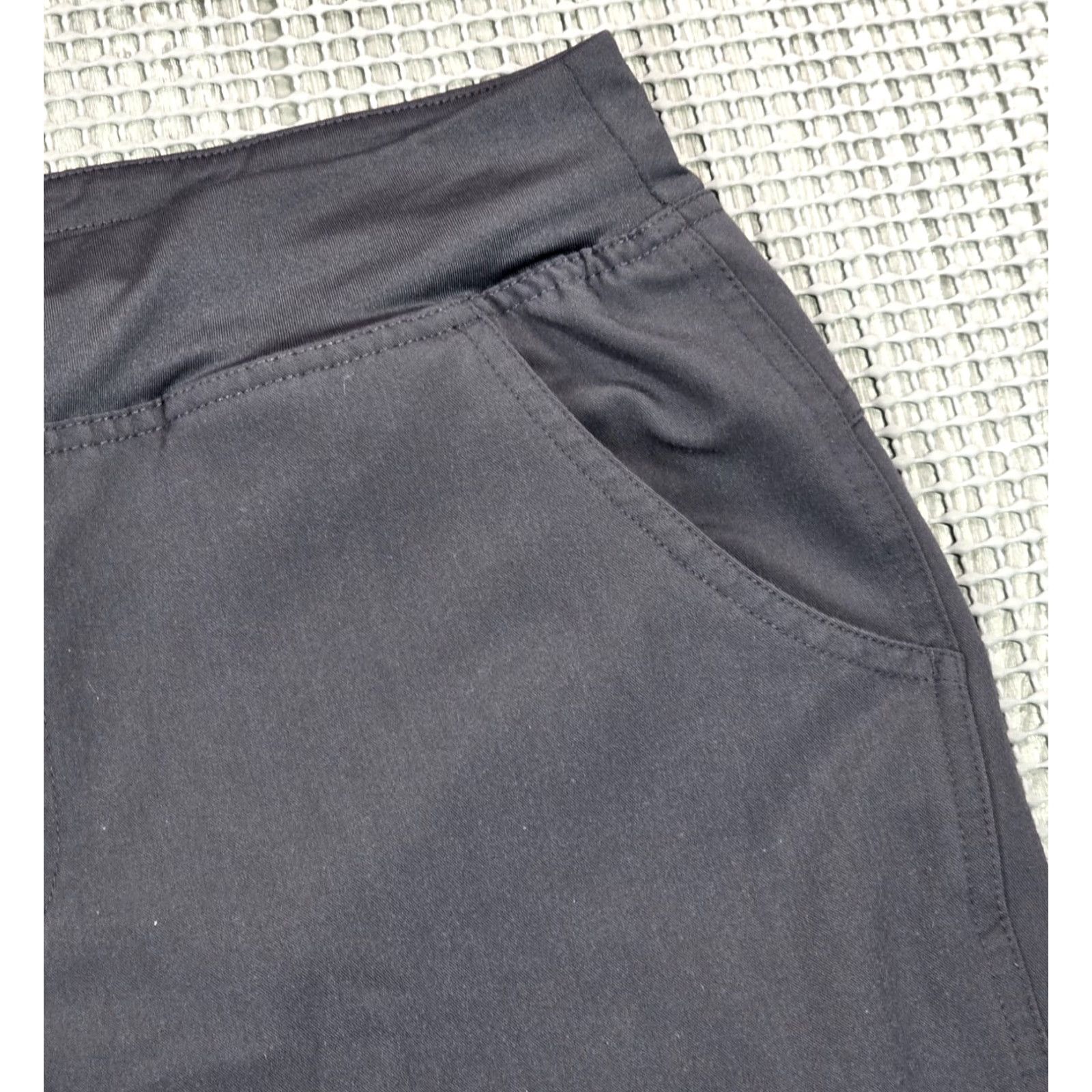 Vintage FIGS Zamora Jogger CHARCOAL PRIDE 30x27 SIZE M/P Gray Women Jogger Pants Size US 31 - 3 Thumbnail