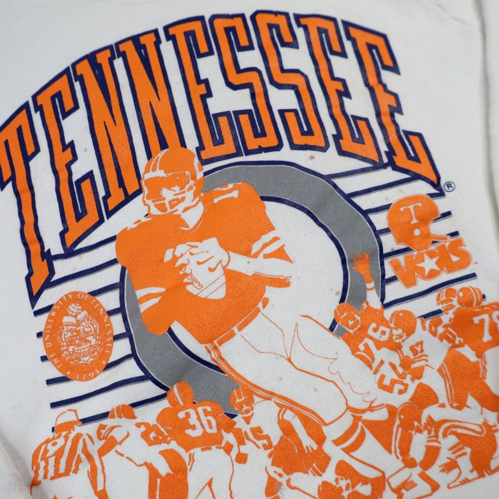 Vintage VINTAGE University of Tennessee Mens XL Graphic Sweatshirt White Size US XL / EU 56 / 4 - 6 Thumbnail