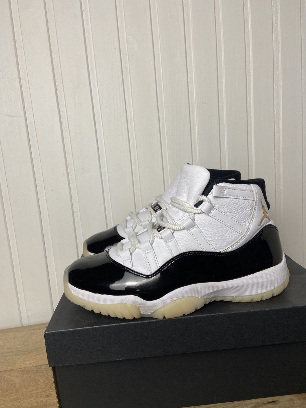 Jordan Brand Used Jordan 11 Retro Gratitude Authentic Size 8US Size US 8 / EU 41 - 2 Thumbnail