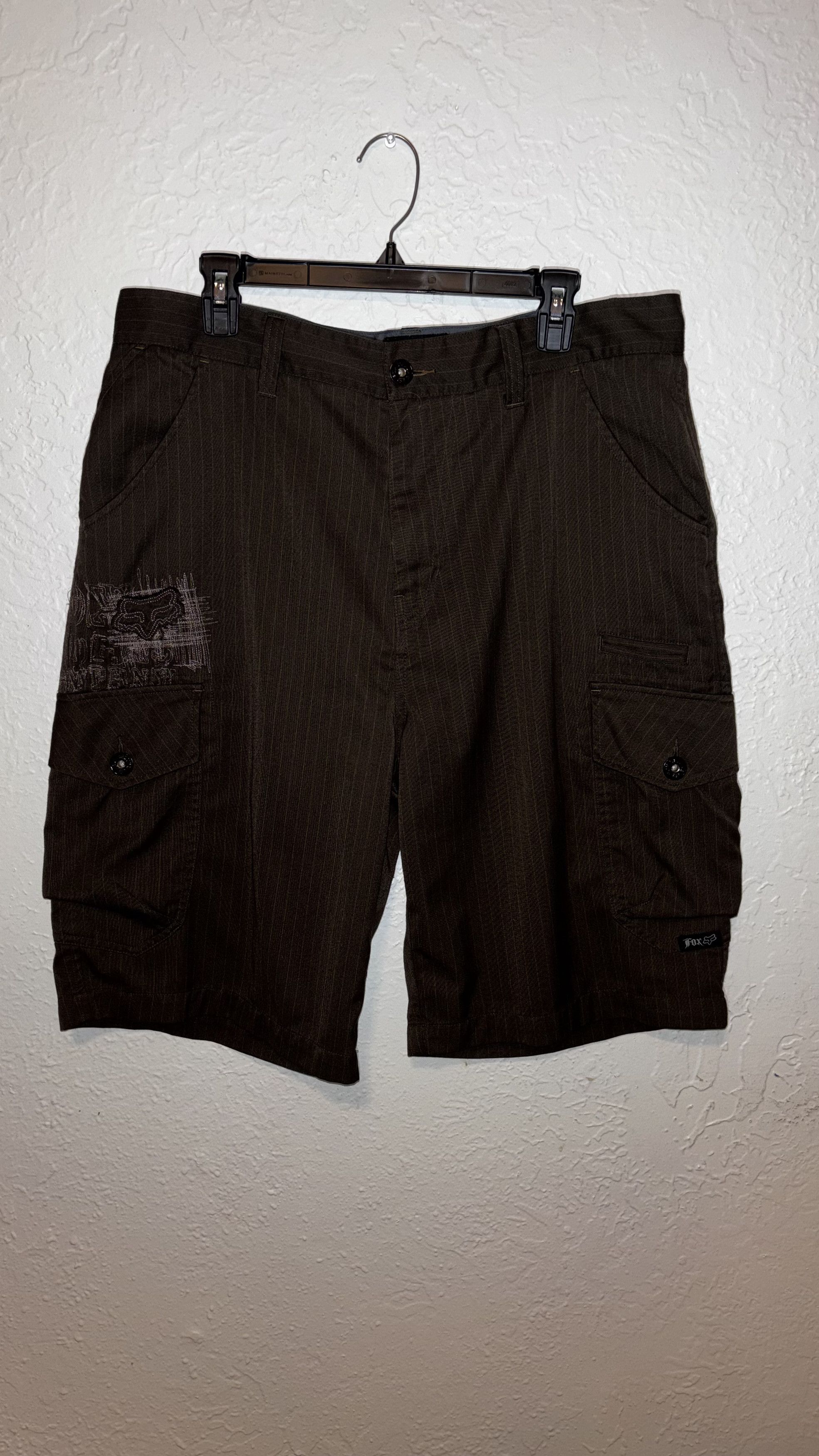 Fox Racing Vintage Fox Racing pinstripe cargo shorts Size US 36 / EU 52 - 1 Thumbnail