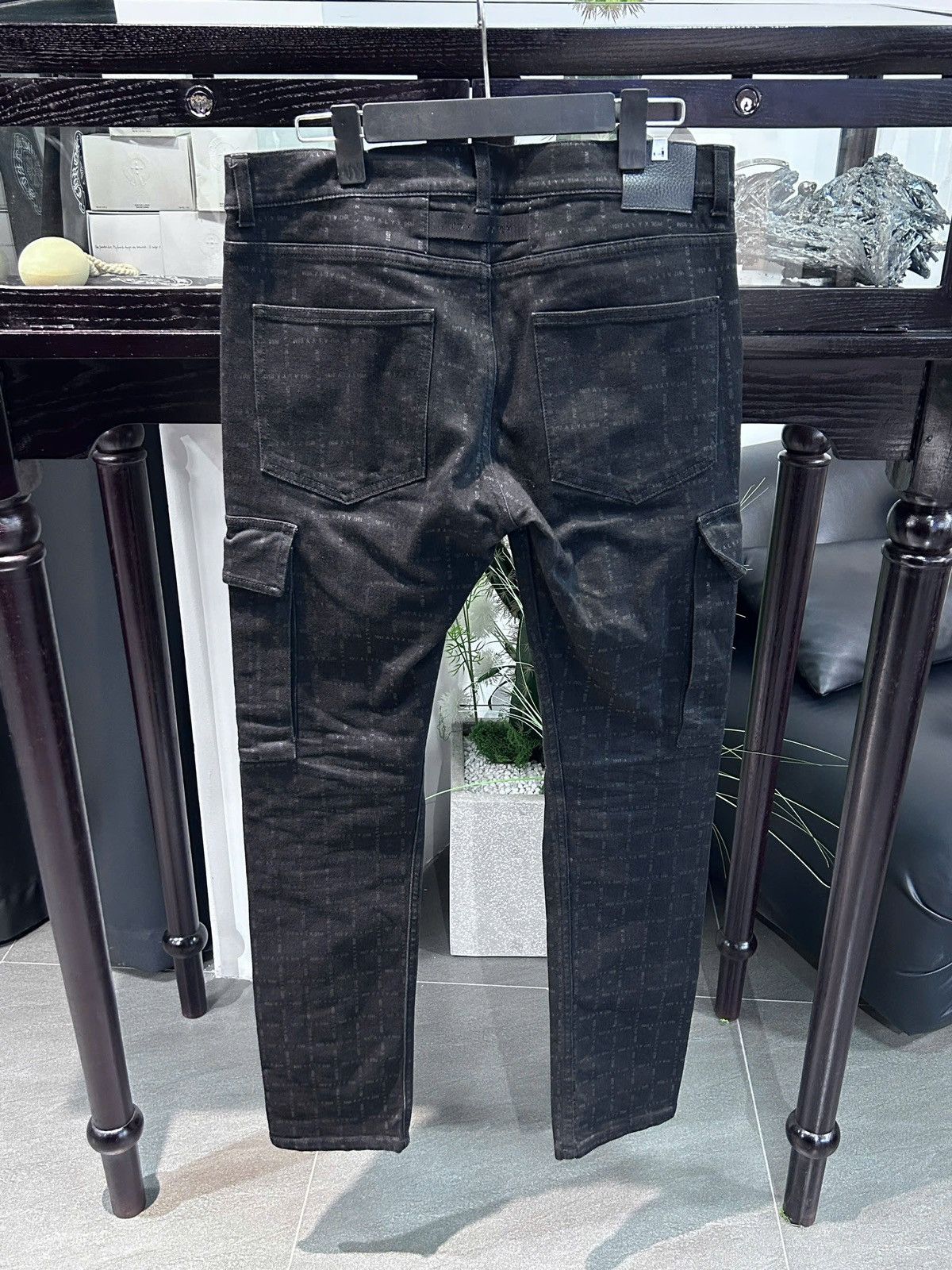 1017 ALYX 9SM 1017 ALYX 9SM Black Denim Logo Cargo Pants Size US 32 / EU 48 - 2 Thumbnail