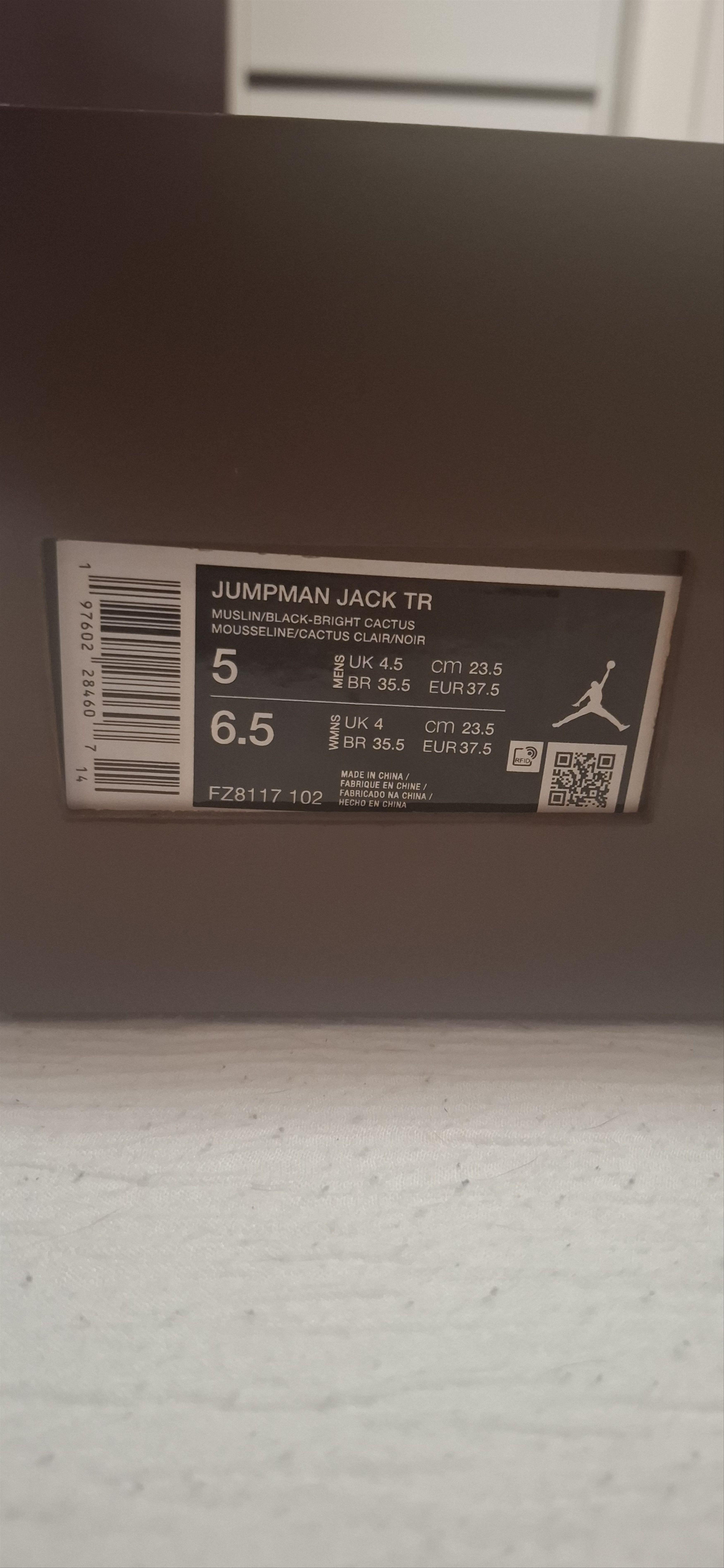Travis Scott Travis scott bright cactus Size US 5 / EU 37 - 7 Thumbnail