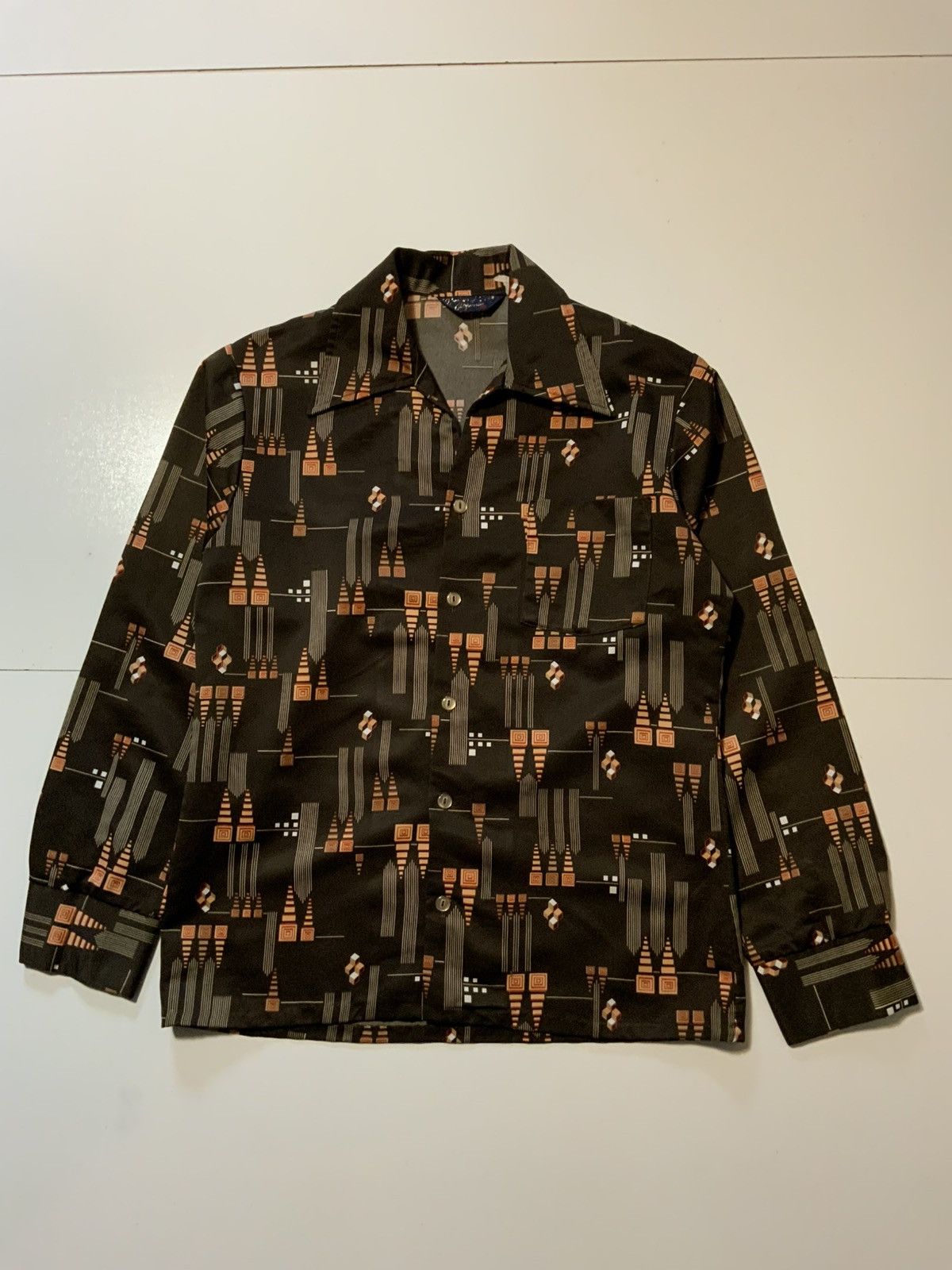 Vintage Vintage 1970s Venus California Geometric Disco Button Shirt Size US M / EU 48-50 / 2 - 1 Thumbnail
