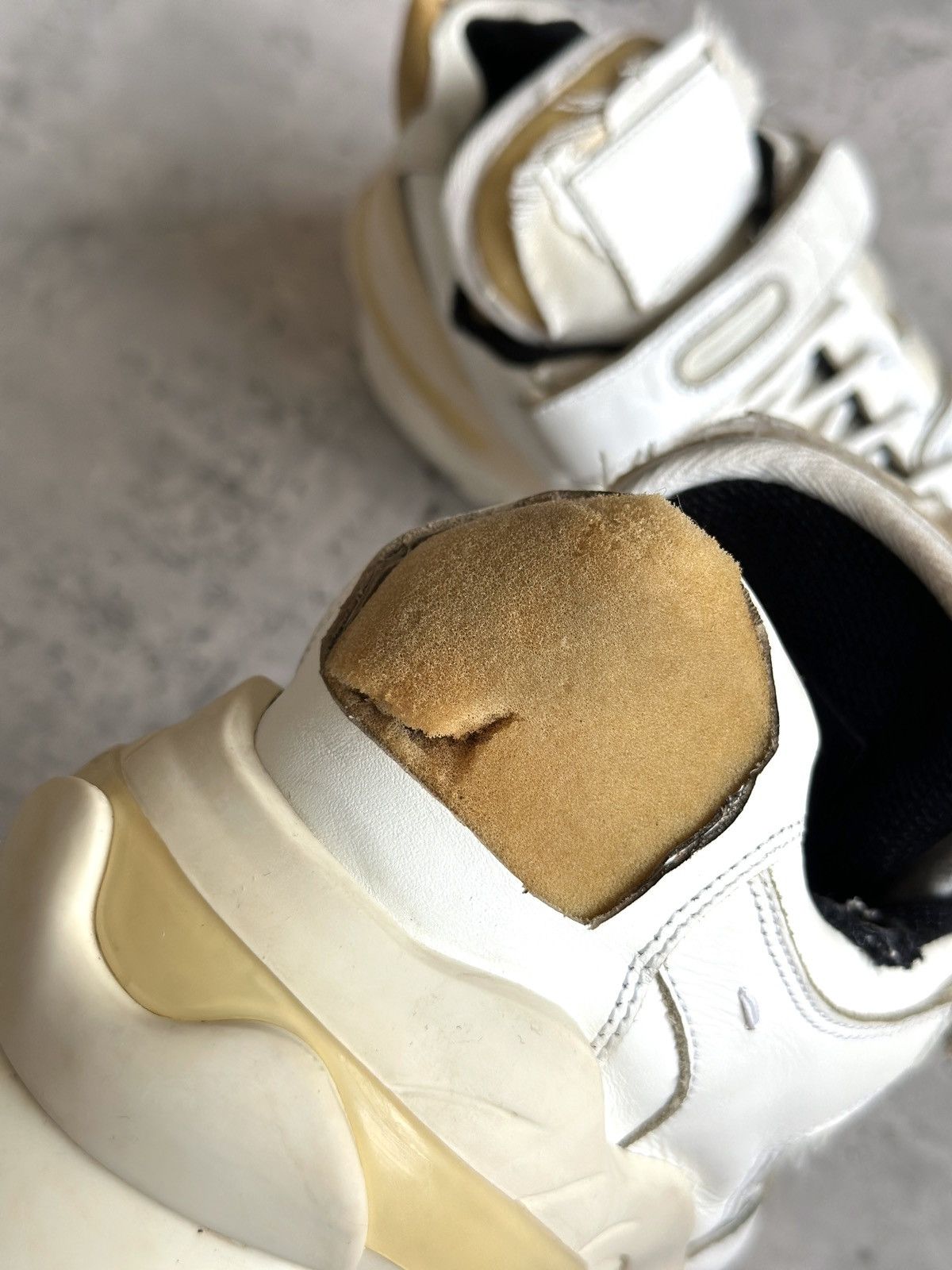 Maison Margiela FW18 RETRO FIT FUTURE LOW TOP Size US 7 / EU 40 - 12 Thumbnail
