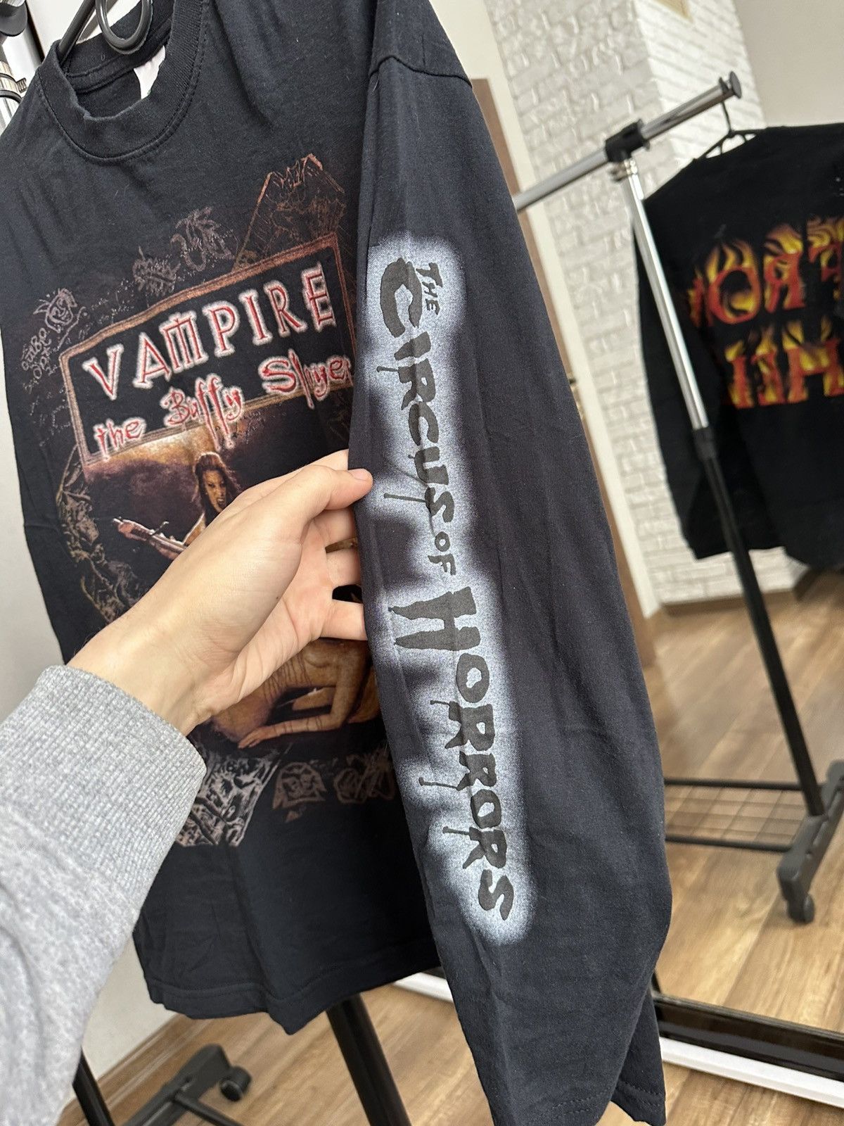 Vintage Vampire The Buffy Slayer From Hell Vintage Movie T-Shirt Size US L / EU 52-54 / 3 - 9 Thumbnail