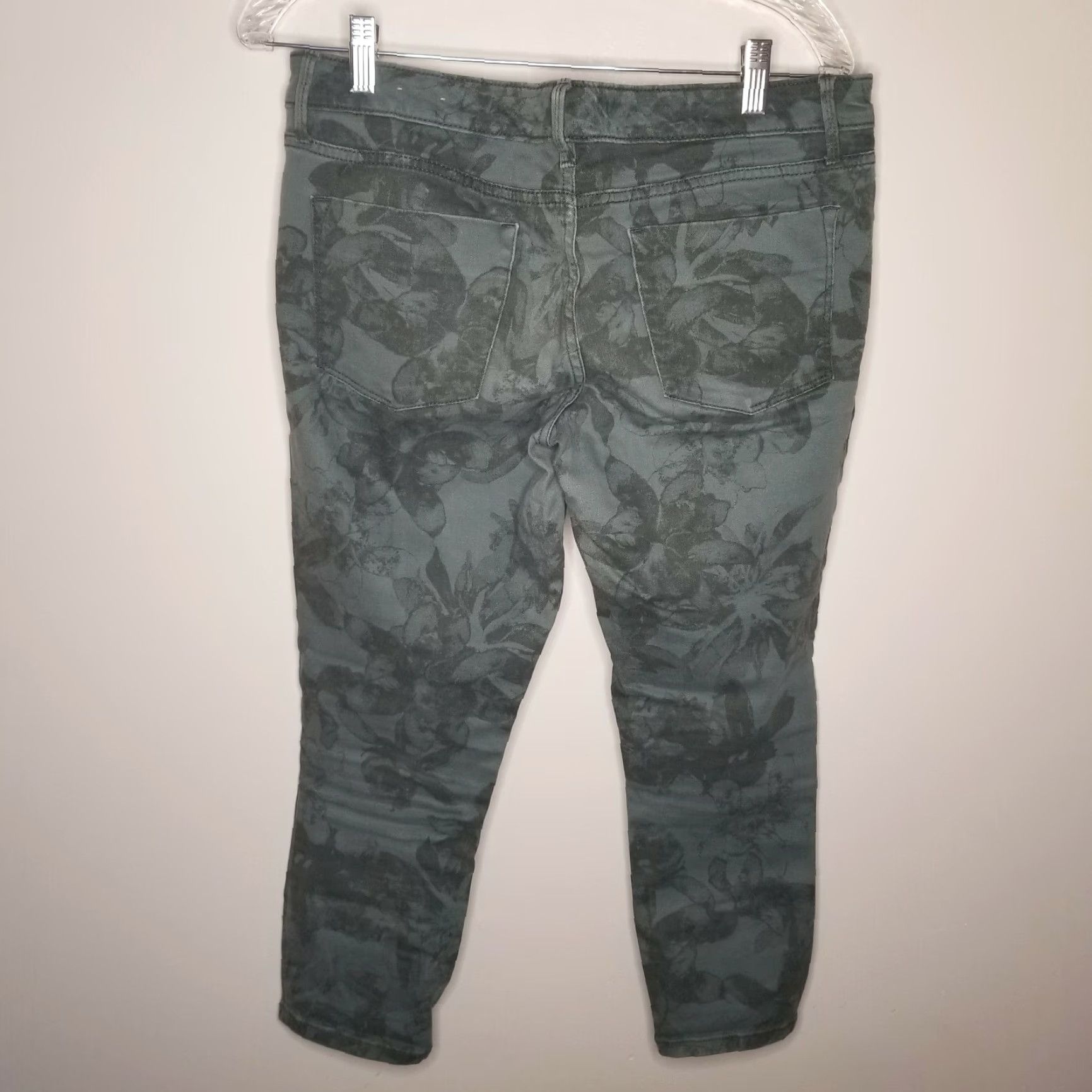Mossimo MOSSIMO Womens Jeans Floral Premium Denim Cropped Size 8 Green Womens Size 30" / US 8 / IT 44 - 4 Thumbnail