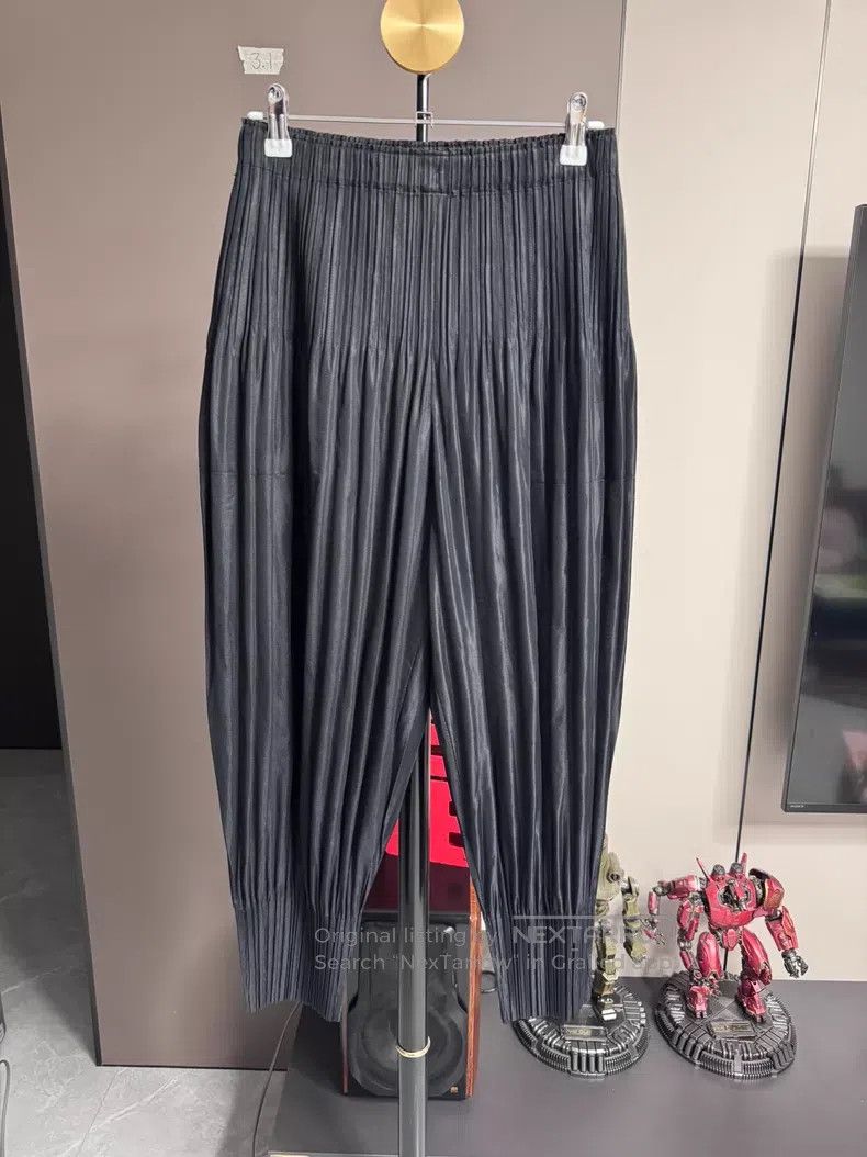 Issey Miyake Issey Miyake size:3 Black Pants Size 22" - 1 Thumbnail