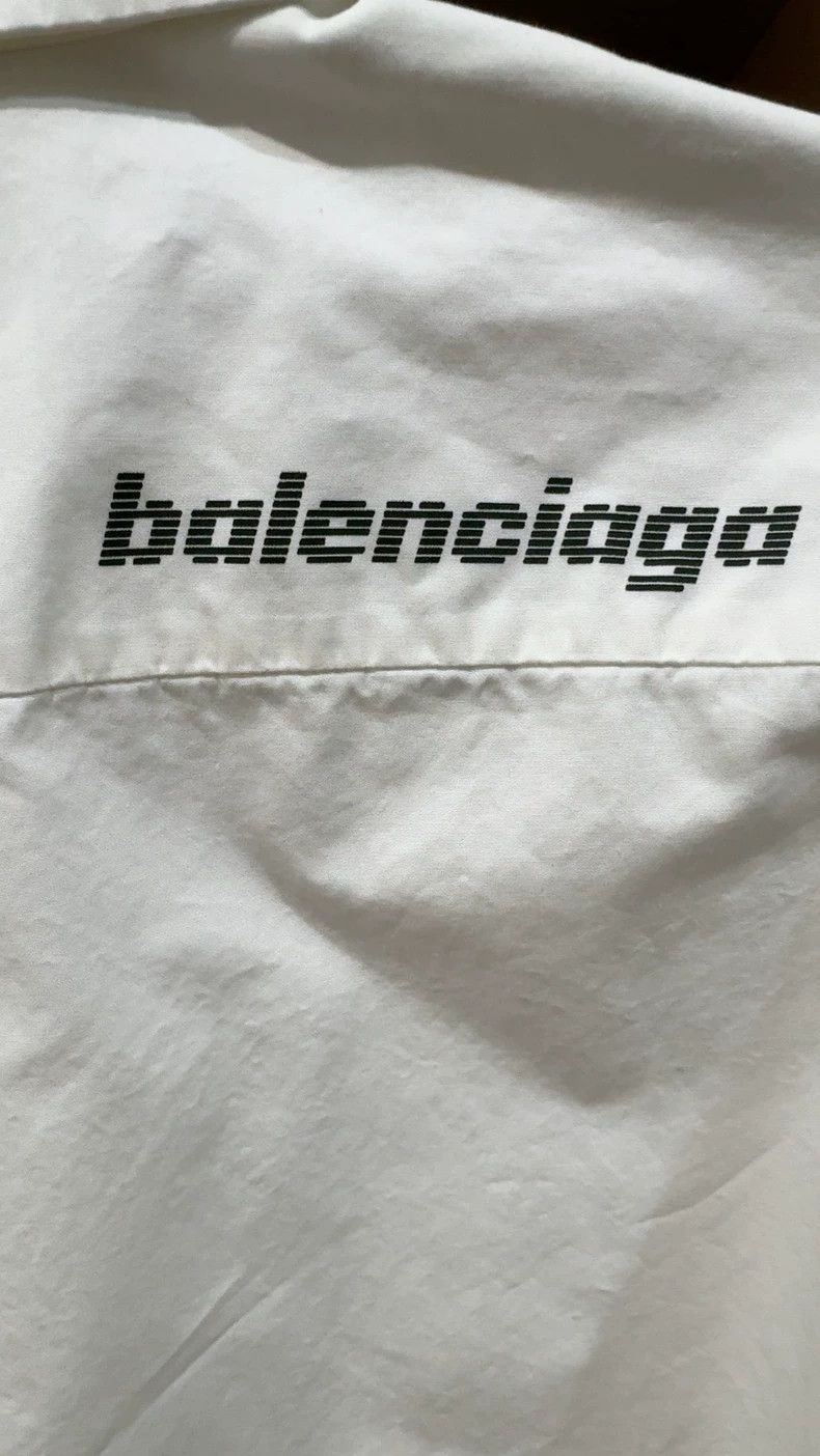 Balenciaga Balenciaga size 37 Classic white shirt Size US M / EU 48-50 / 2 - 3 Thumbnail