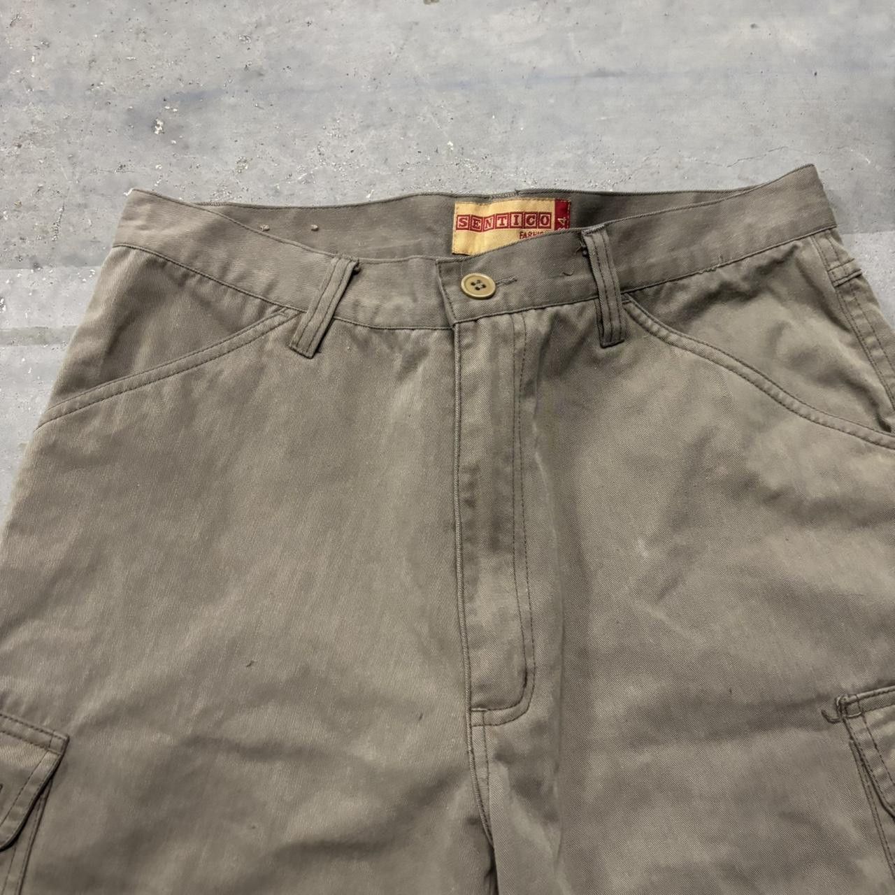 Japanese Brand × Vintage Crazy Vintage Y2K/200s Baggy Khaki Streetwear Skater Style Cargo Shorts! Size US 33 - 2 Thumbnail