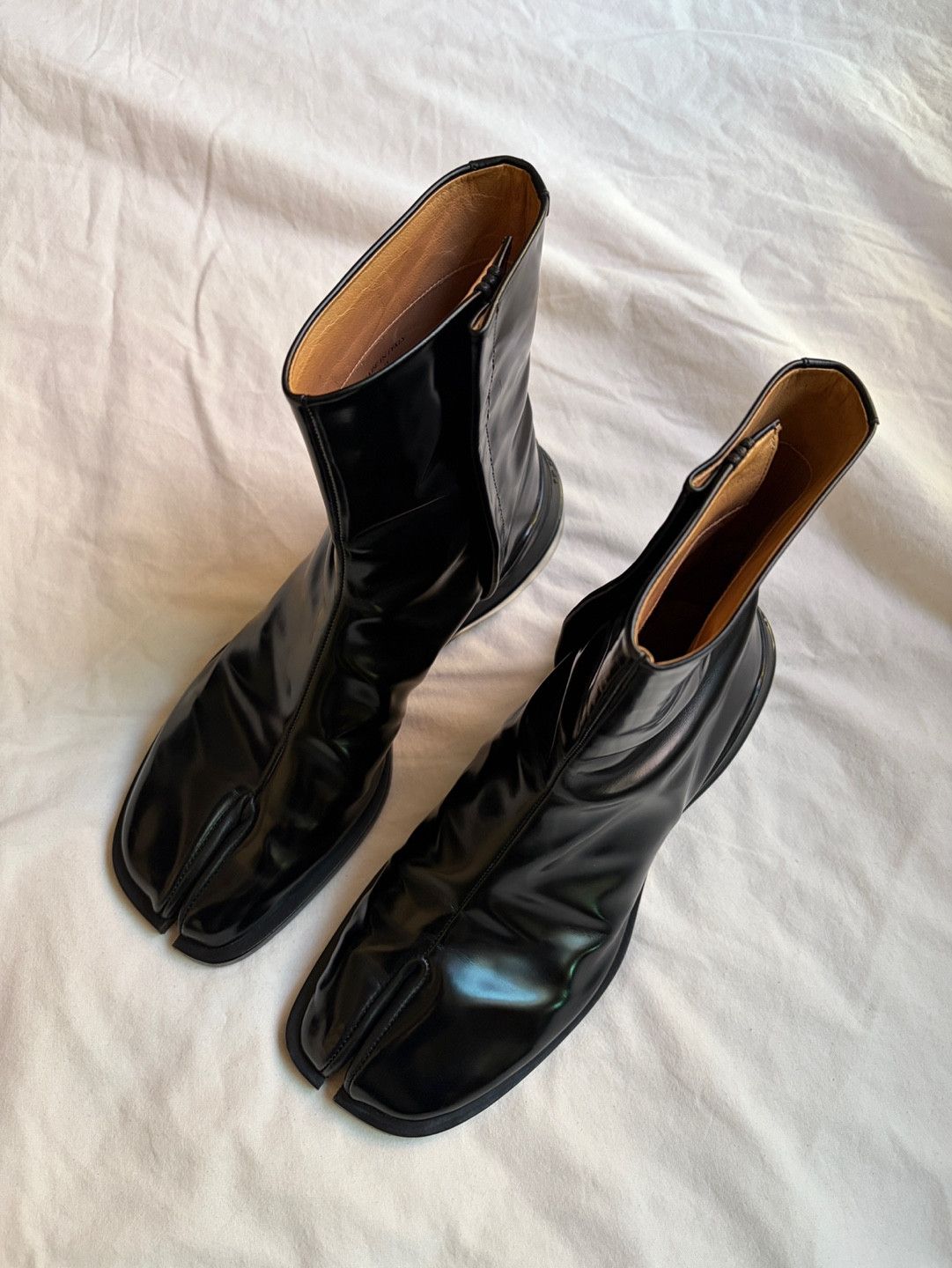 Maison Margiela RARE Maison Margiela Tabi Boots Air Bag Heel Sole MM6 ankle Size US 9 / EU 42 - 9 Thumbnail