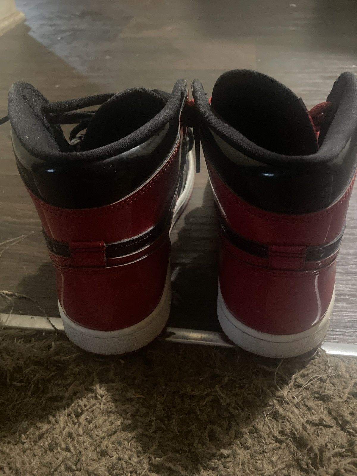 Jordan Brand Air Jordan 1 Retro High OG 'Patent Bred' Size US 7.5 / EU 40-41 - 4 Thumbnail