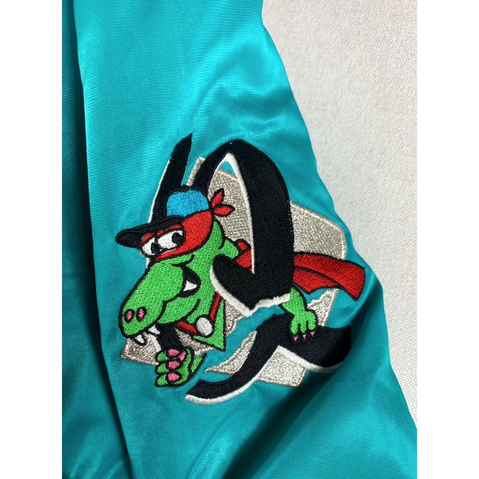 Starter VINTAGE Rancho Cucamonga Quakes Starter Jacket Mens Medium Minor LA DODGERS Black Puffer Jacket Baseball Mens Size US M / EU 48-50 / 2 - 5 Thumbnail