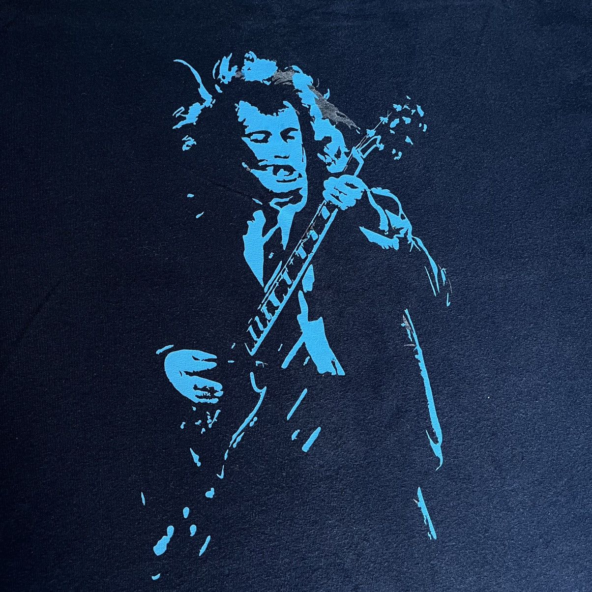 AC/DC Vintage 2000s Angus Young AC/DC Guitarist Band Logo T Shirt Size US XXL / EU 58 / 5 - 3 Thumbnail
