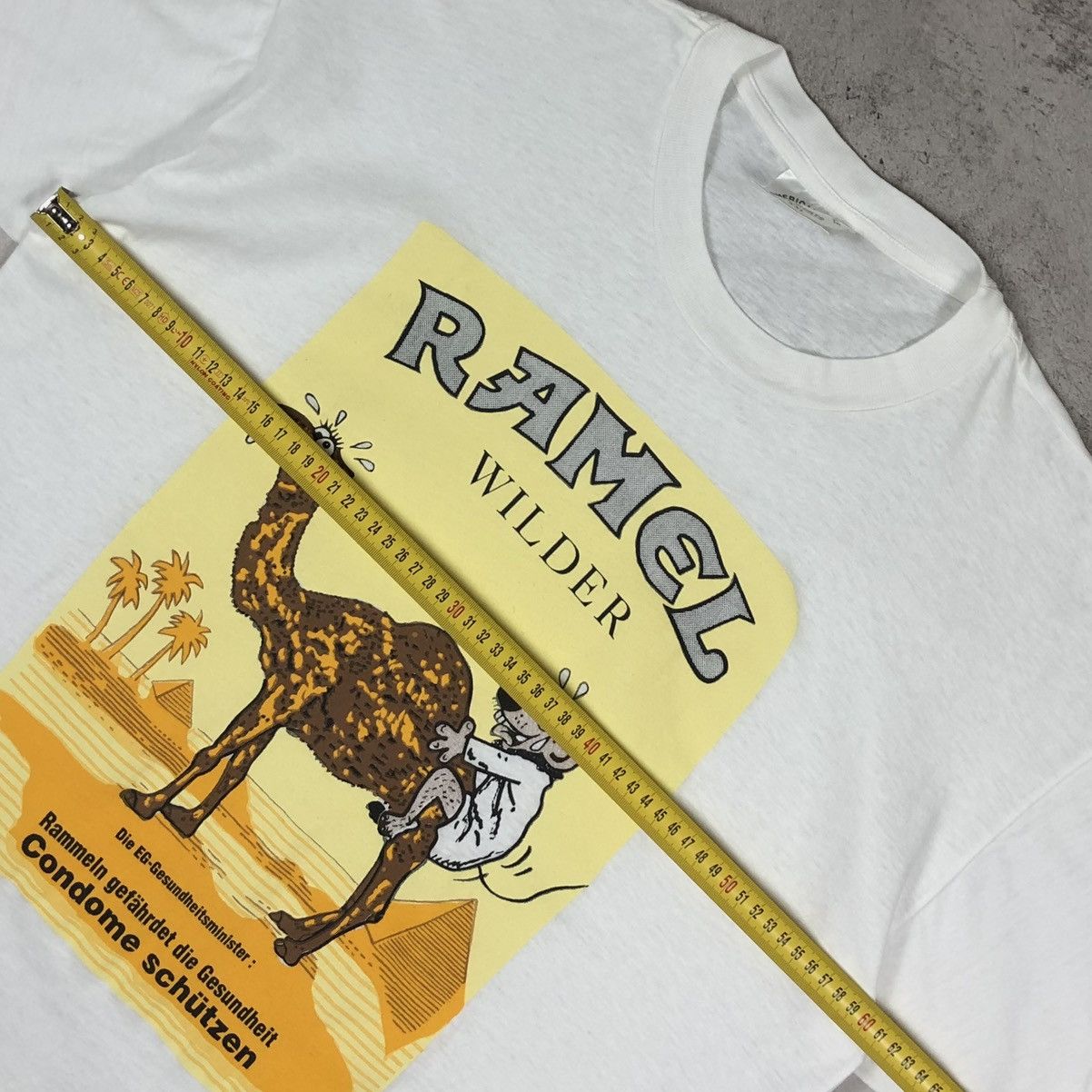 Vintage Camel Cigarettes parody Dirty Joke Tee Size US XXL / EU 58 / 5 - 11 Thumbnail