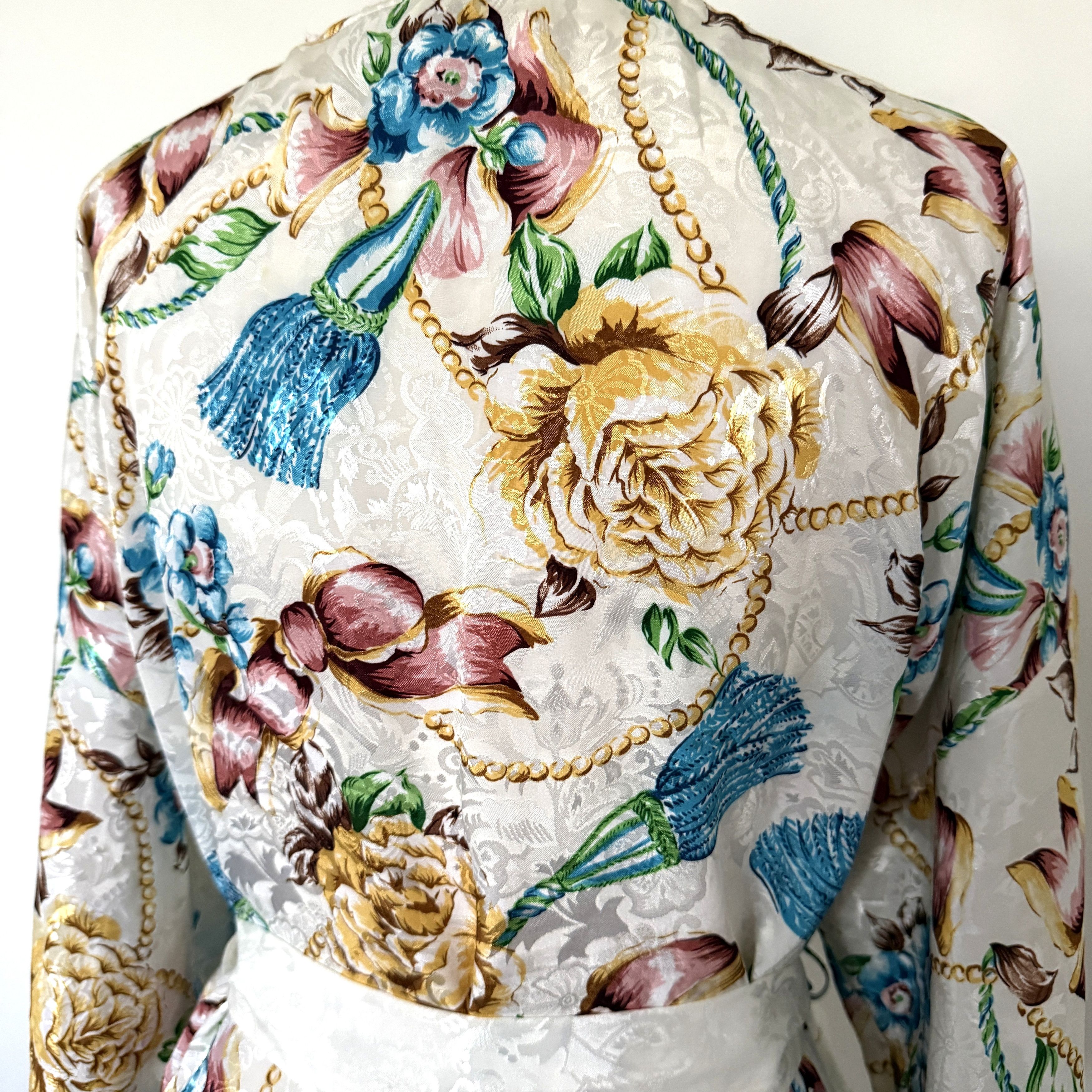 Victoria's Secret Victorias Secret Kimono Robe Floral Gold Label Coquette Size ONE SIZE - 5 Thumbnail