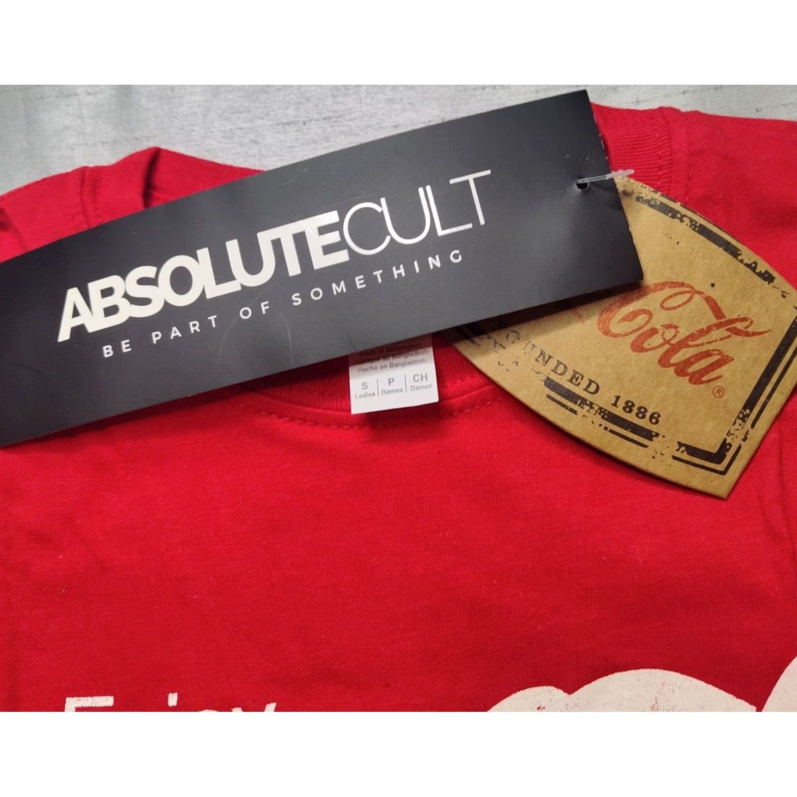 Vintage VINTAGE COCA-COLA ABSOLUTE CULT T-Shirt WOMEN Red S/Small Cotton Logo Short Sleeve Crew Neck 100% Cotton Size S / US 4 / IT 40 - 6 Thumbnail