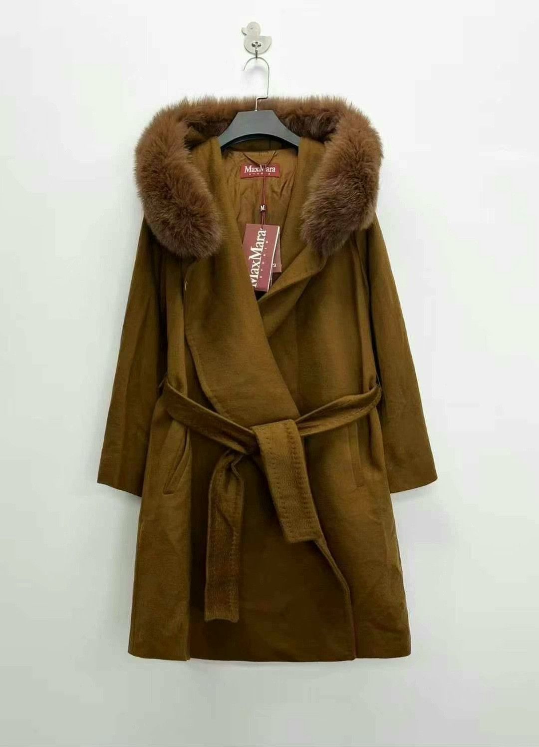 Celine maxmara deep khaki fur collar wrap coat Size M / US 6-8 / IT 42-44 - 1 Thumbnail