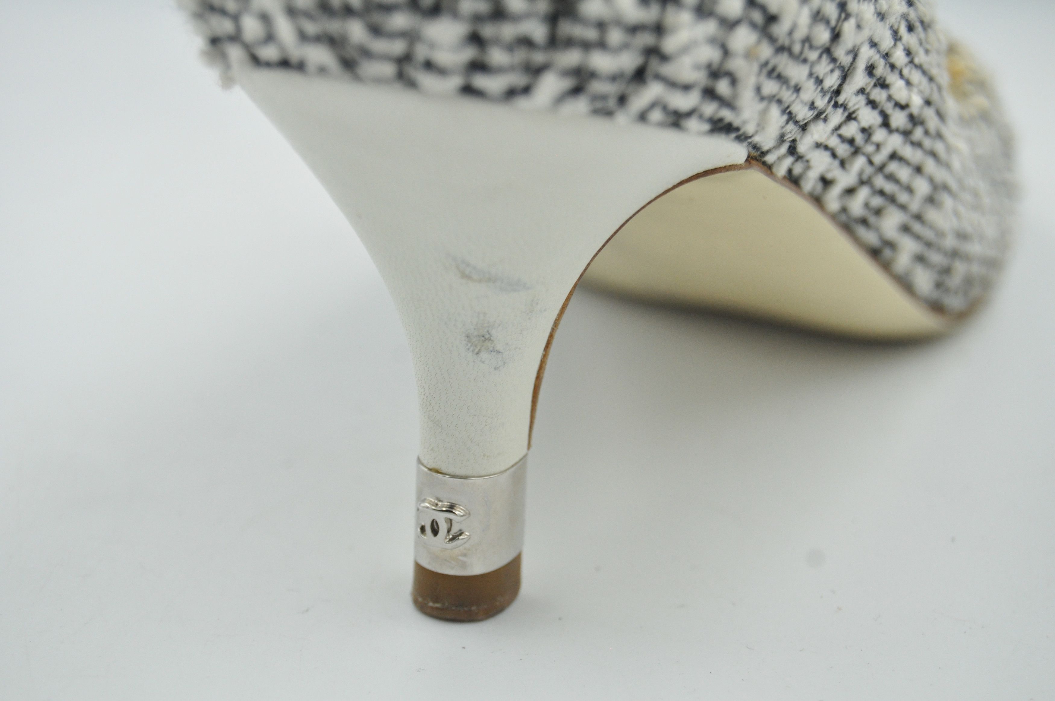 Chanel Chanel - Toe Cap Tweed Pumps Size US 5.5 / IT 35.5 - 10 Thumbnail