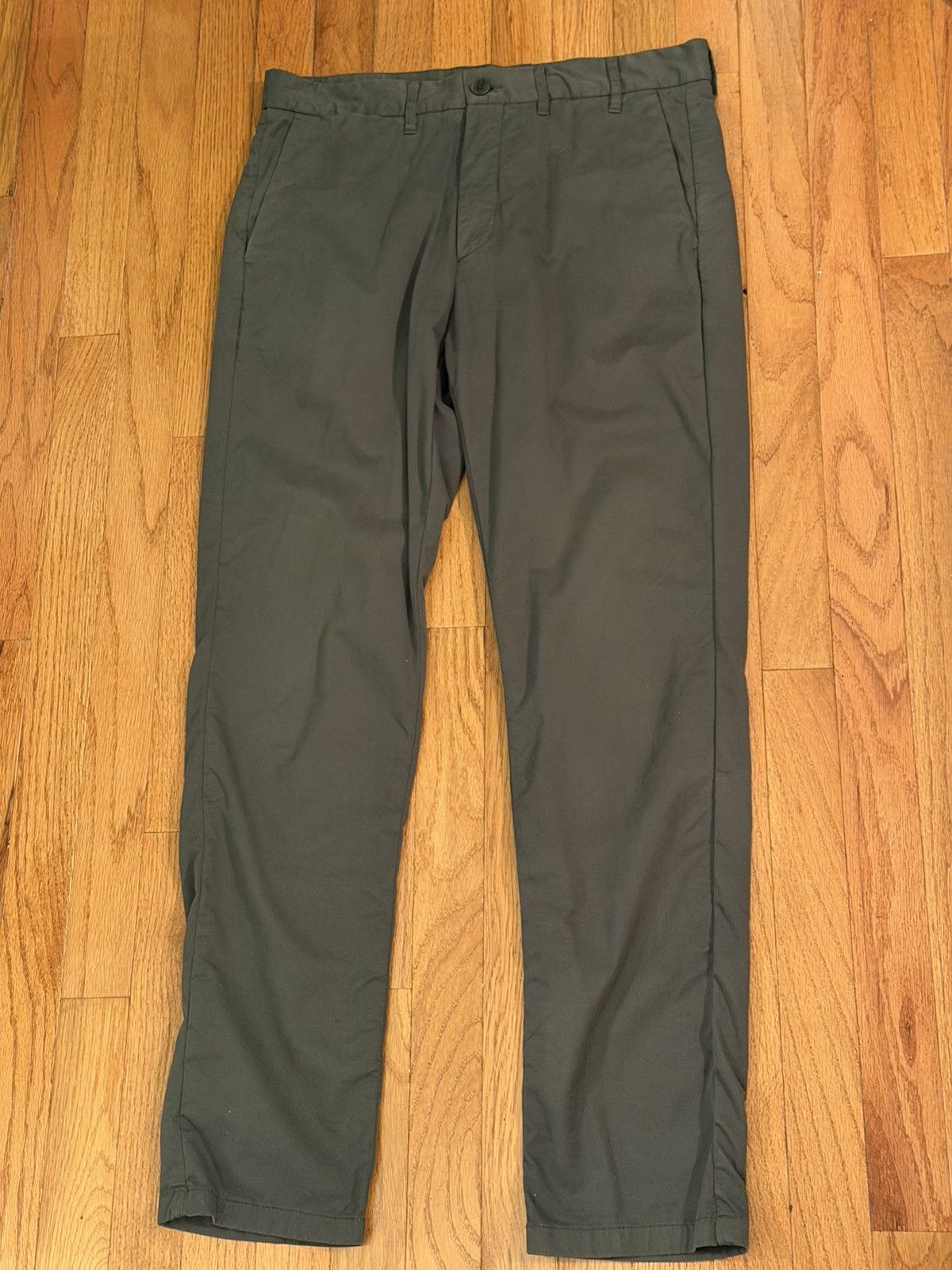 Norse Projects Aros Slim Stretch in Moss Size US 32 / EU 48 - 1 Thumbnail