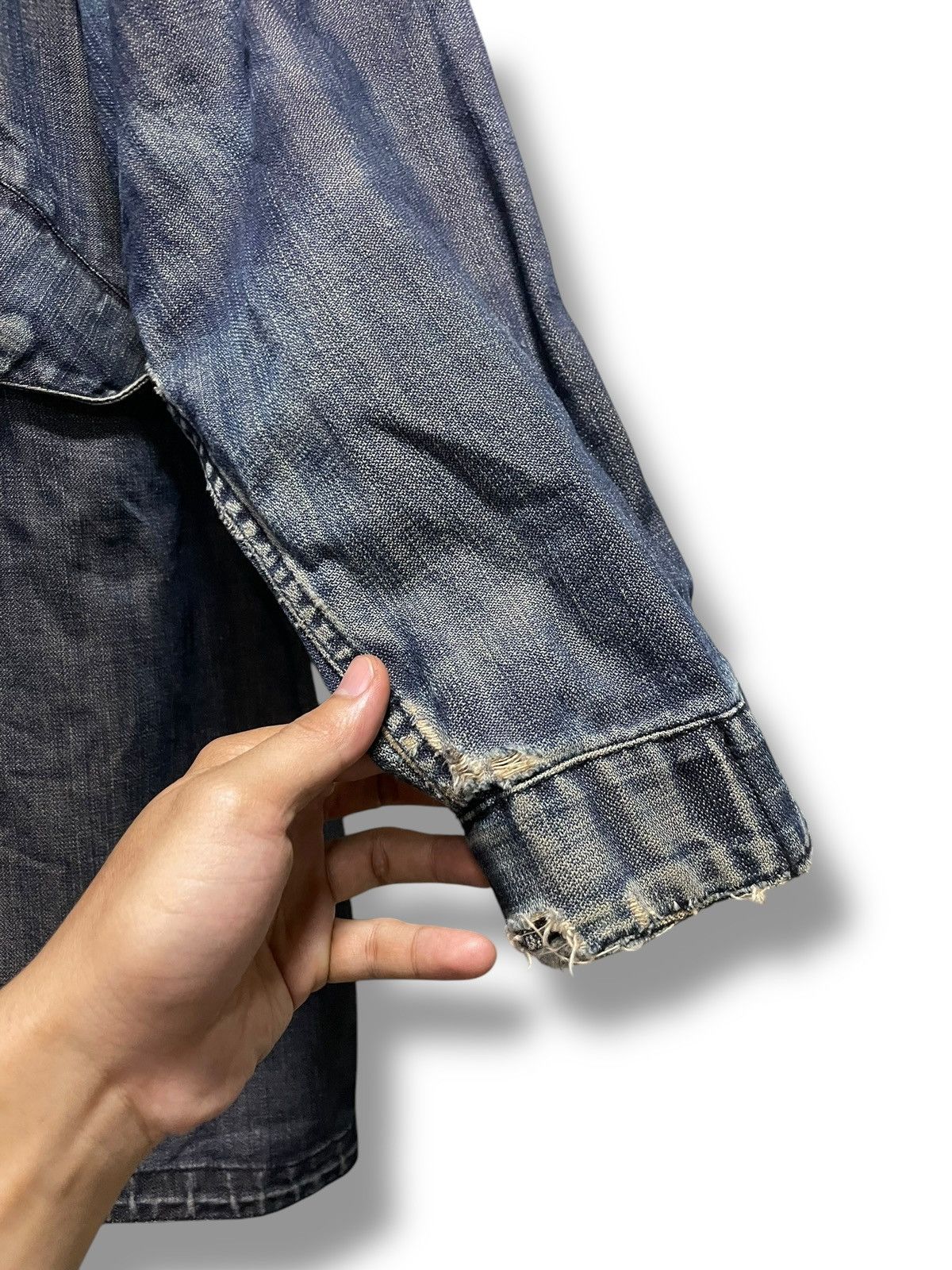 Levi's Vintage Levis Long Denim Jacket (68) Size US L / EU 52-54 / 3 - 4 Thumbnail