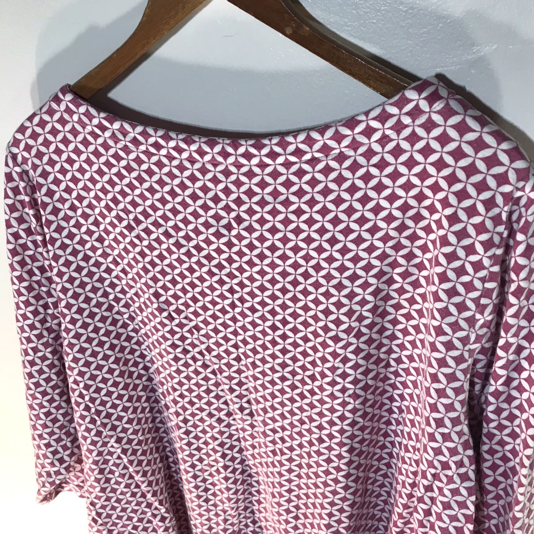 Croft & Barrow Croft & Barrow Women's Plus Size Cropped Knit Top 3/4 Sleeve Pink White Geometric Casual Blouse Size XL / US 12-14 / IT 48-50 - 5 Thumbnail