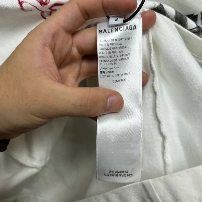 Balenciaga Balenciaga 2024 Limited Totem Full Print Logo White Graffi Size US M / EU 48-50 / 2 - 5 Thumbnail