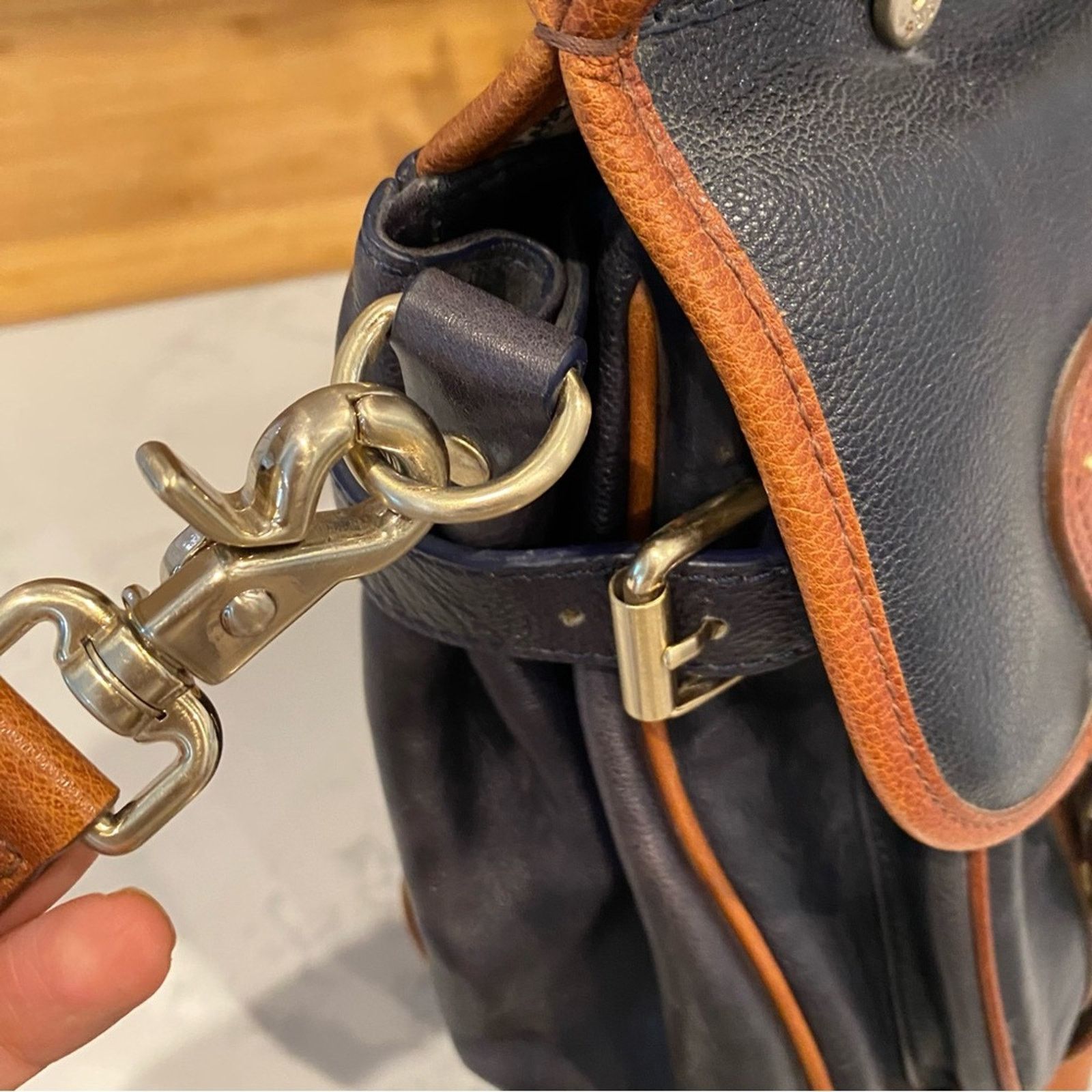 Anthropologie Schuler & Sons Philadelphia leather works Messenger bag Size ONE SIZE - 12 Thumbnail