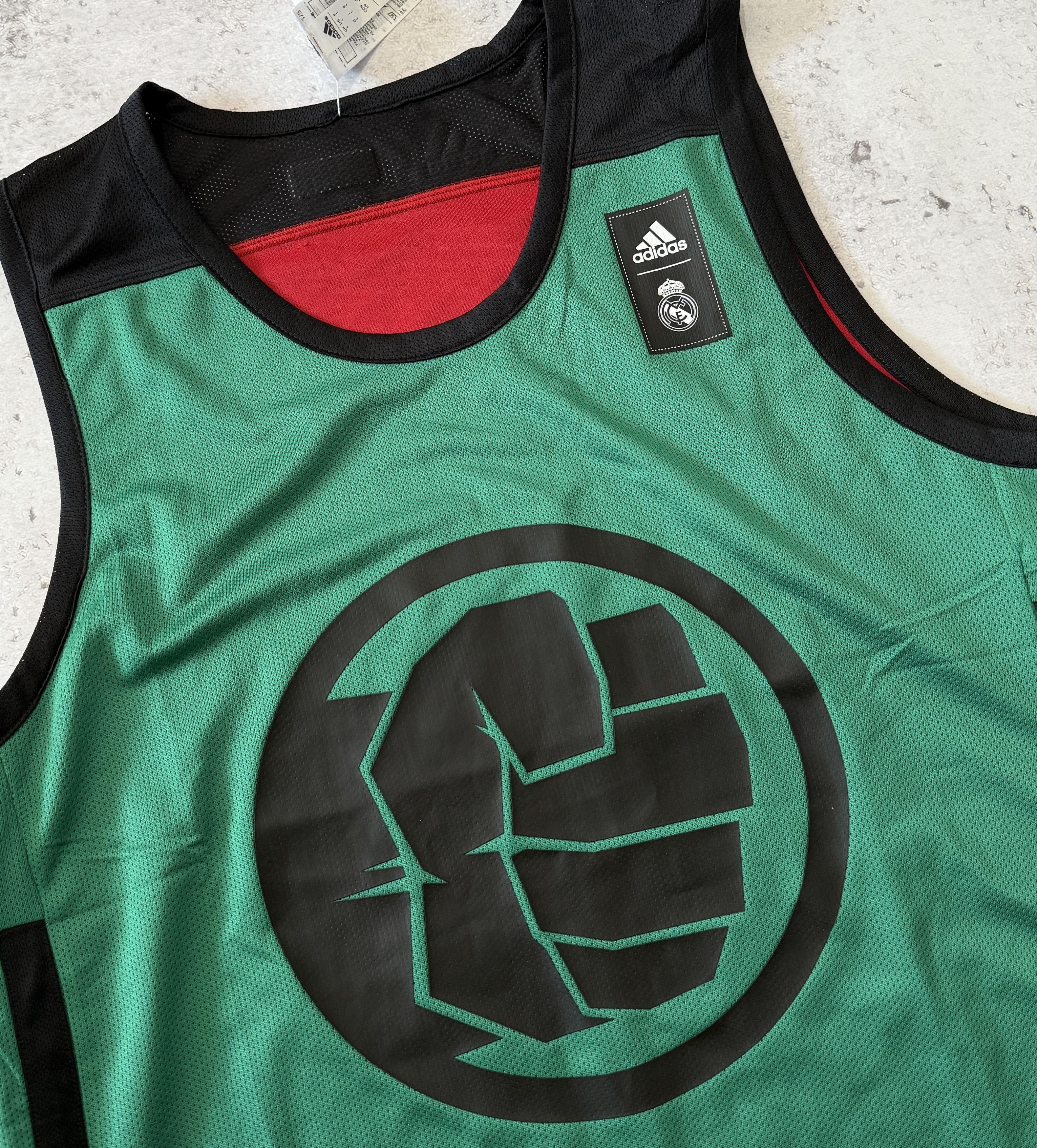 Adidas ADIDAS X REAL MADRID MARVEL AVENGERS TANK TOP HM3881 SIZE L Size US L / EU 52-54 / 3 - 3 Thumbnail