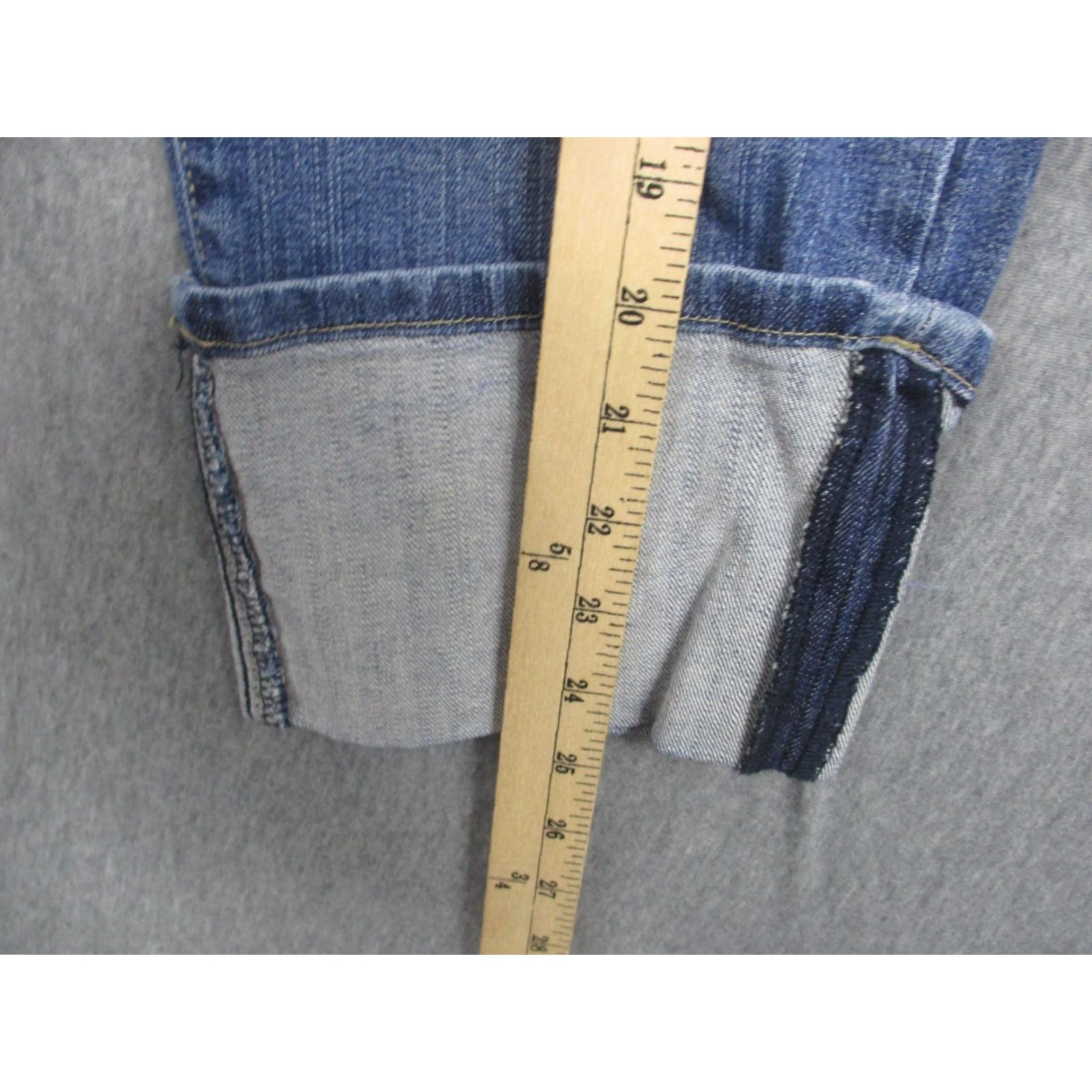 Bdg VINTAGE BDG Jeans Womens 30 Blue Cuffed Straight Leg Denim Urban Outfitters Distressed Size 30" / US 8 / IT 44 - 5 Thumbnail