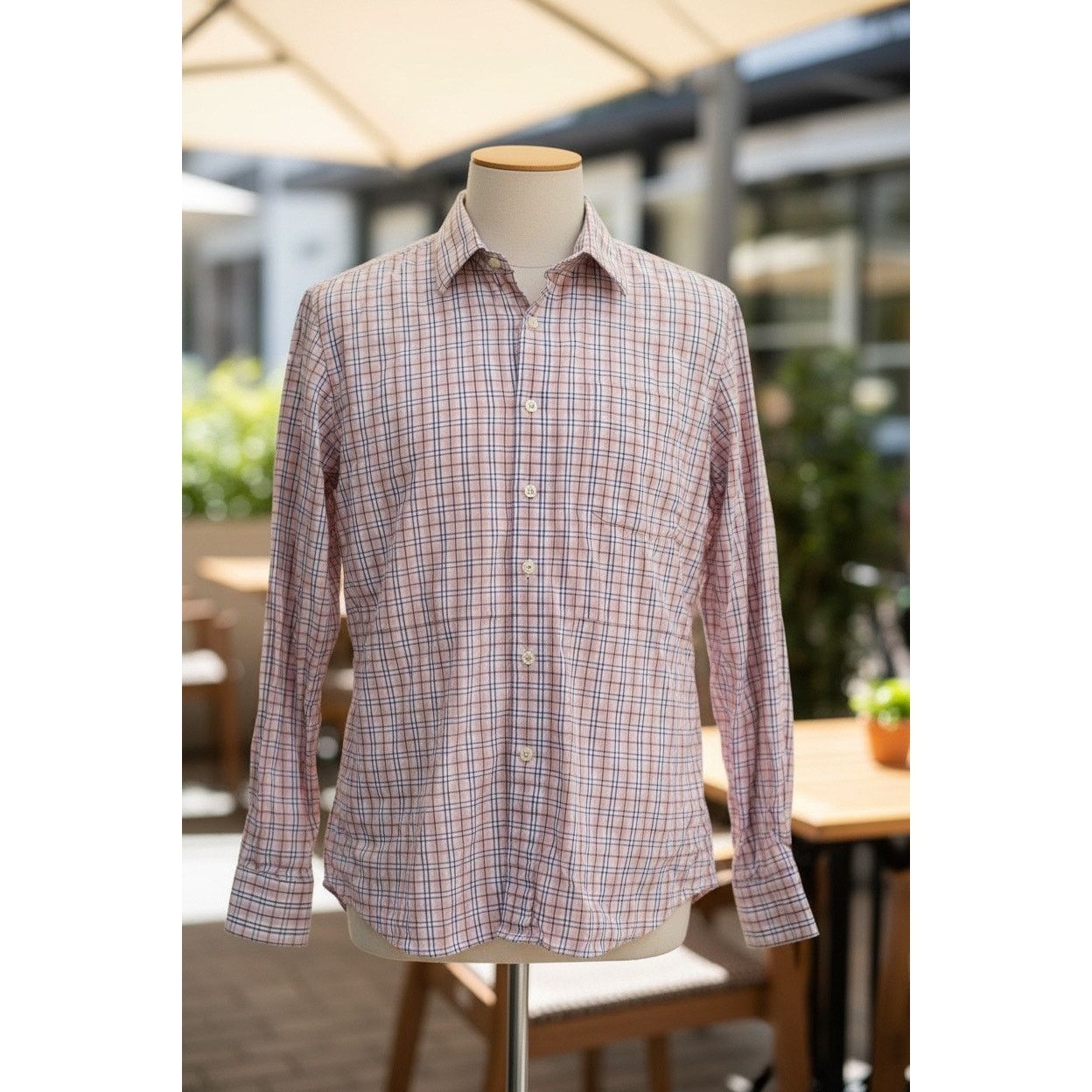 Banana Republic Banana Republic Men’s Non-IronButton-Down Shirt Size M Size US M / EU 48-50 / 2 - 2 Thumbnail