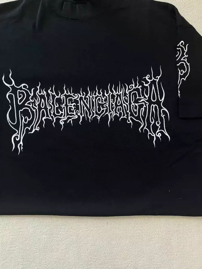 Balenciaga Balenciaga Monogrammed crewneck pullover short sleeve T-sh Size US S / EU 44-46 / 1 - 3 Thumbnail