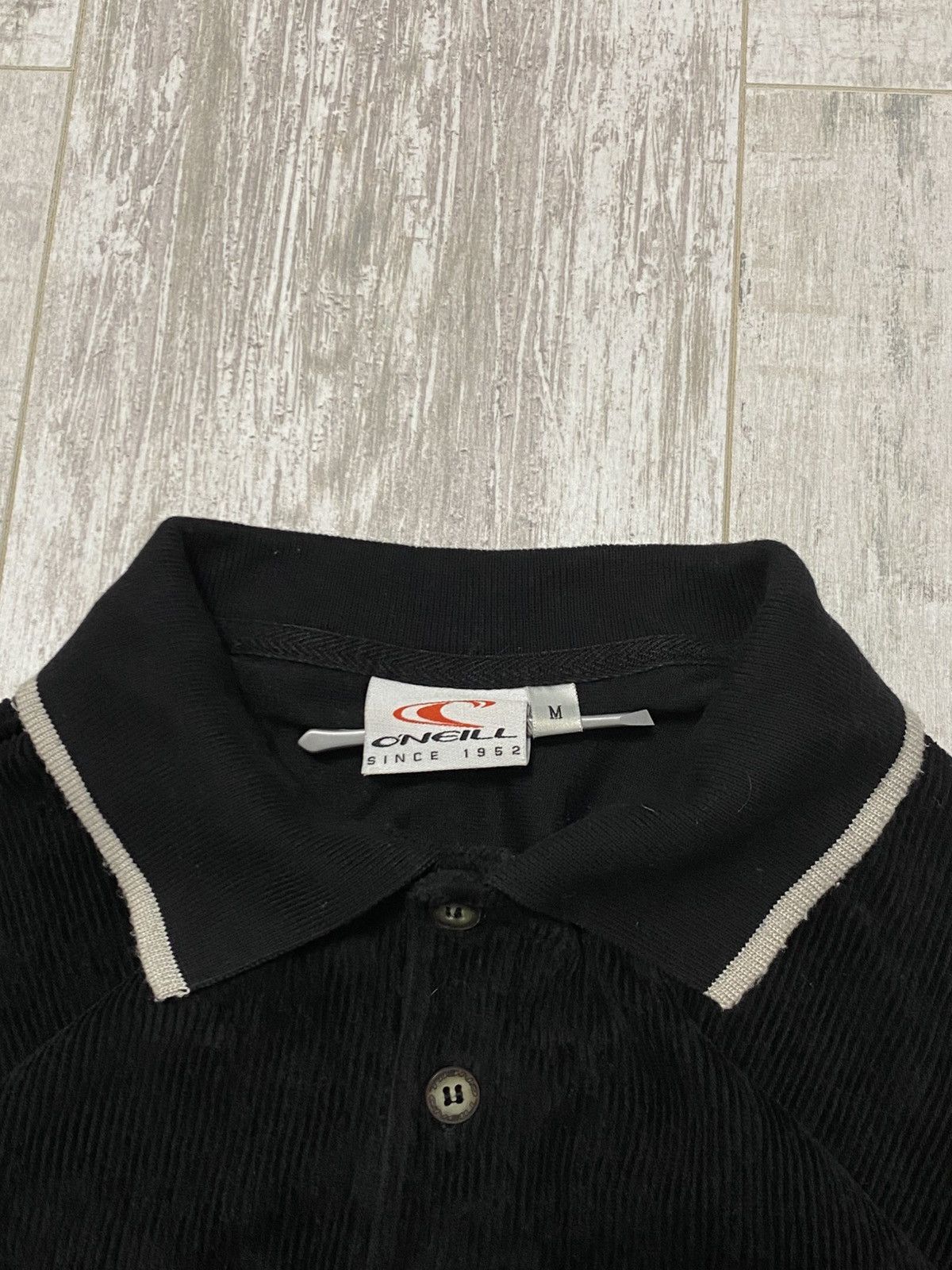 O'Neill 🔥VINTAGE ONEILL SURF Y2K VELVET POLO T-SHIRT Size US M / EU 48-50 / 2 - 4 Thumbnail