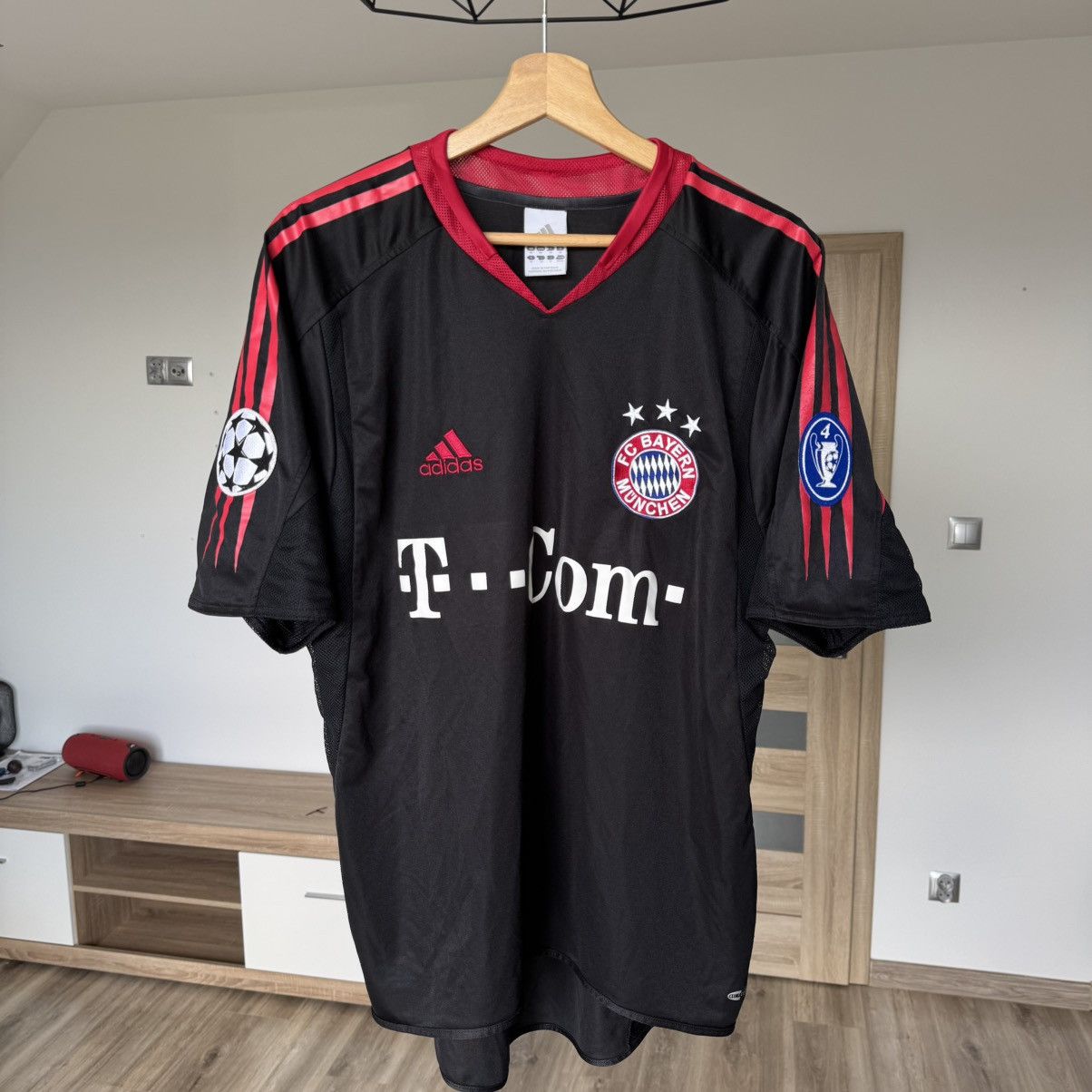 Adidas × Vintage Adidas Bayern Munich 2004/05 3rd Kit Champions League bloke Size US M / EU 48-50 / 2 - 15 Thumbnail