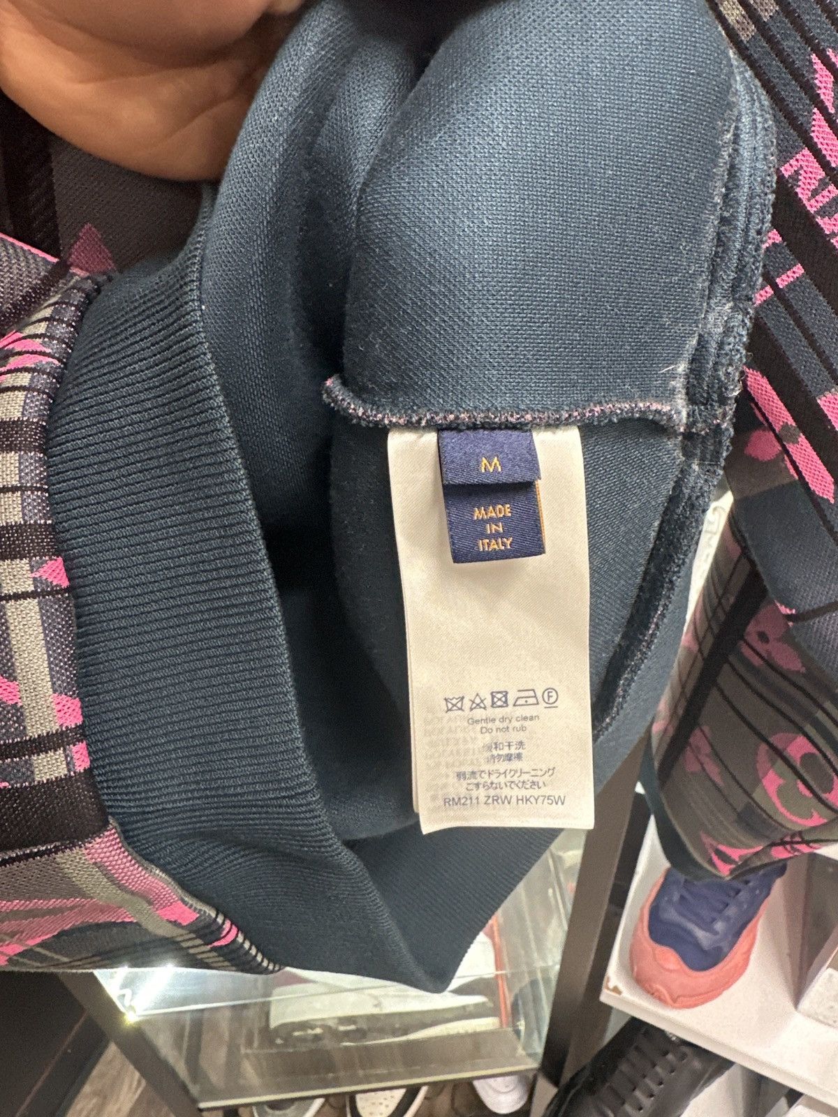 Louis Vuitton Louis Vuitton Monogram Jacquard Sweatshirt Navy Pink Size US M / EU 48-50 / 2 - 4 Thumbnail