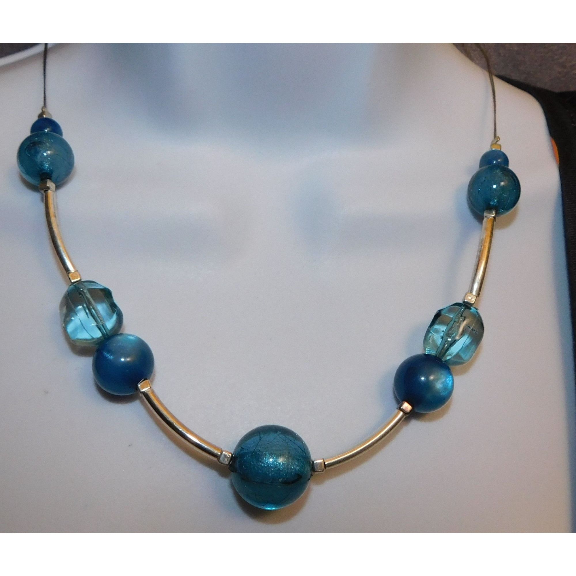 Other Abstract Blue Crackle And Silver Tone Beaded Necklace Size ONE SIZE - 2 Thumbnail