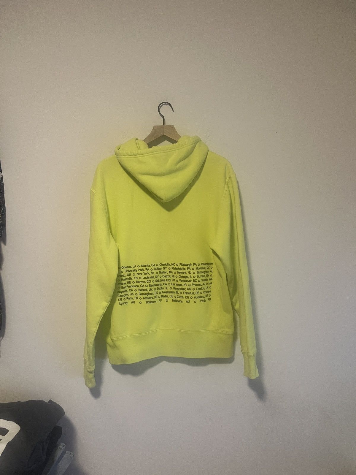 Billie Eilish Billie Eilish 2022 Tour Hoodie Size US M / EU 48-50 / 2 - 5 Thumbnail