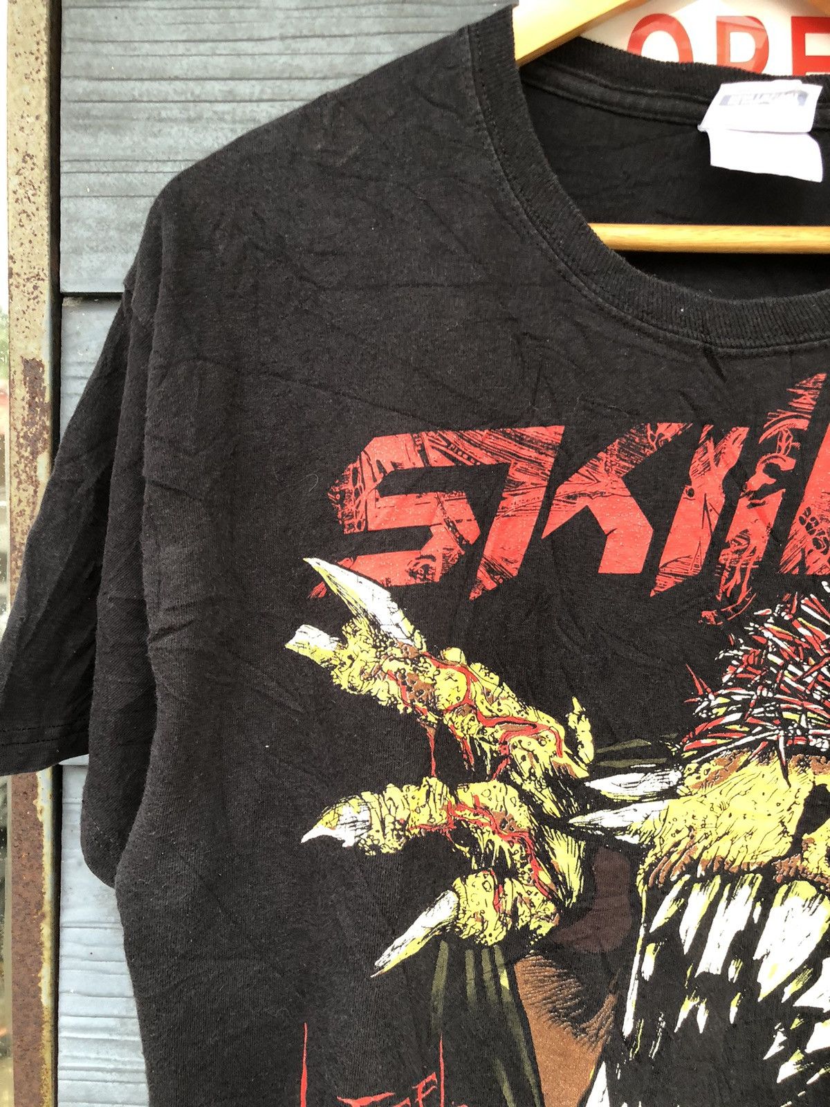 Band Tees × Vintage 🔥Vintage Y2K🔥Skillet Band I Fell Like A Monster Tee Size US L / EU 52-54 / 3 - 7 Thumbnail