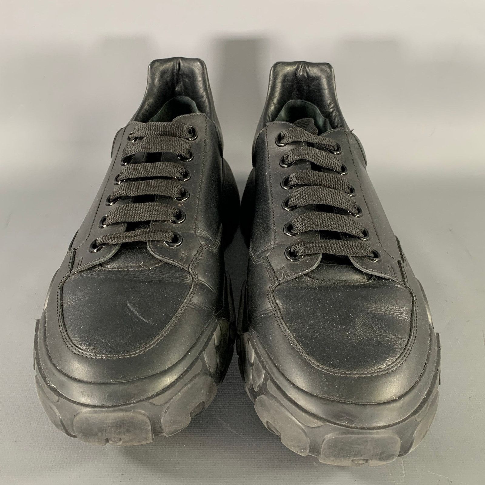 Alexander McQueen ALEXANDER MCQUEEN Size 10.5 Black Leather Sneakers Size US 10.5 / EU 43-44 - 4 Thumbnail