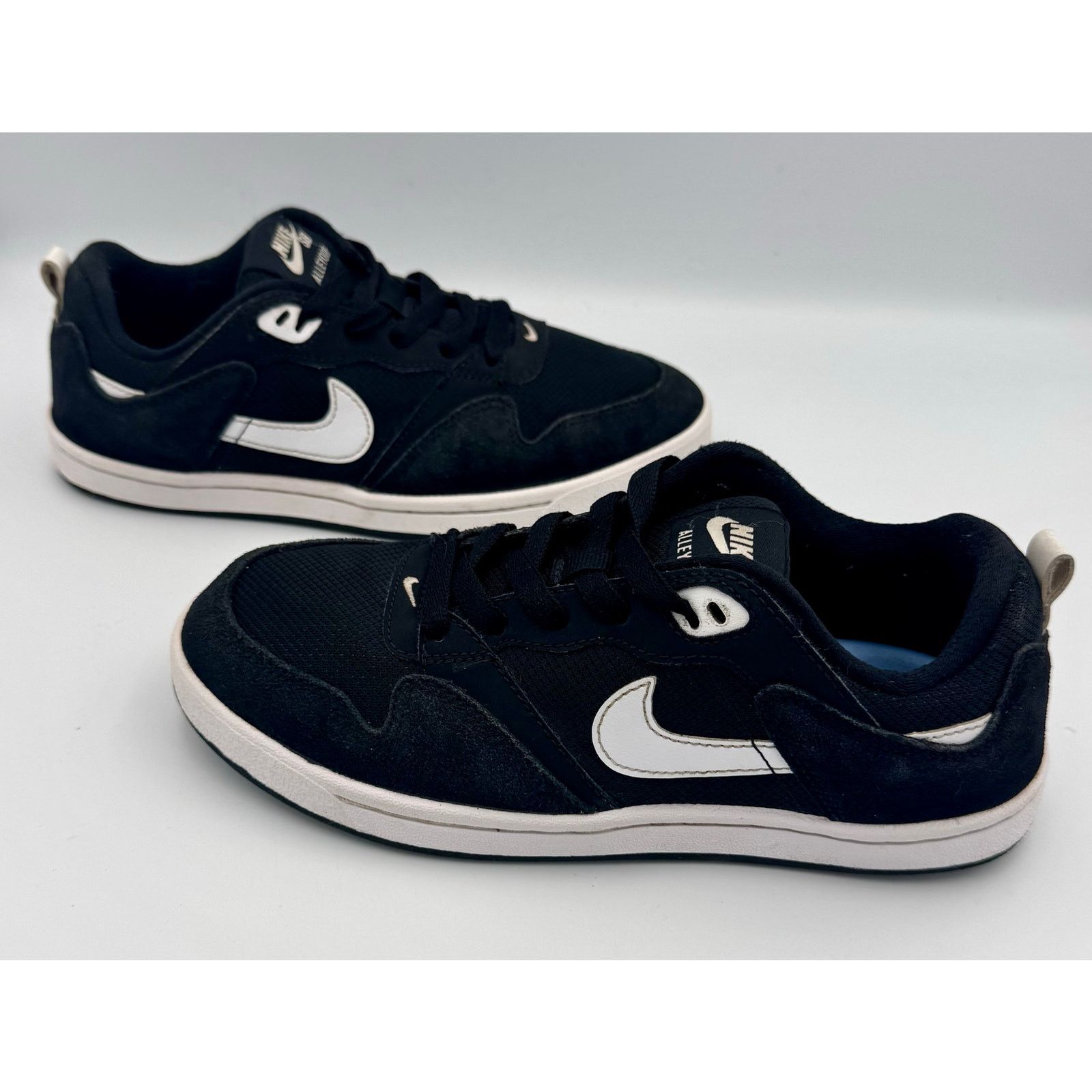 Nike NIKE SB ALLEYOOP' BLACK WHITE SIZE 5.5Y GS CJ0883-001 Size US 5.5 / EU 38 - 1 Thumbnail