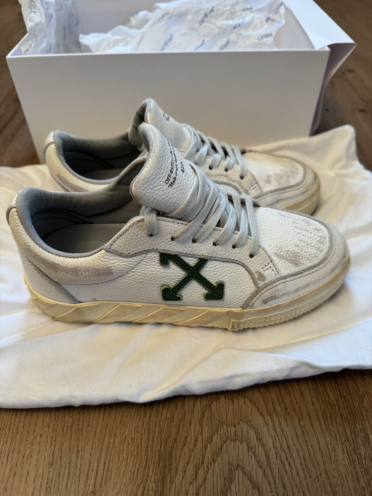Off-White Low Vulcanised Distressed Sneakers