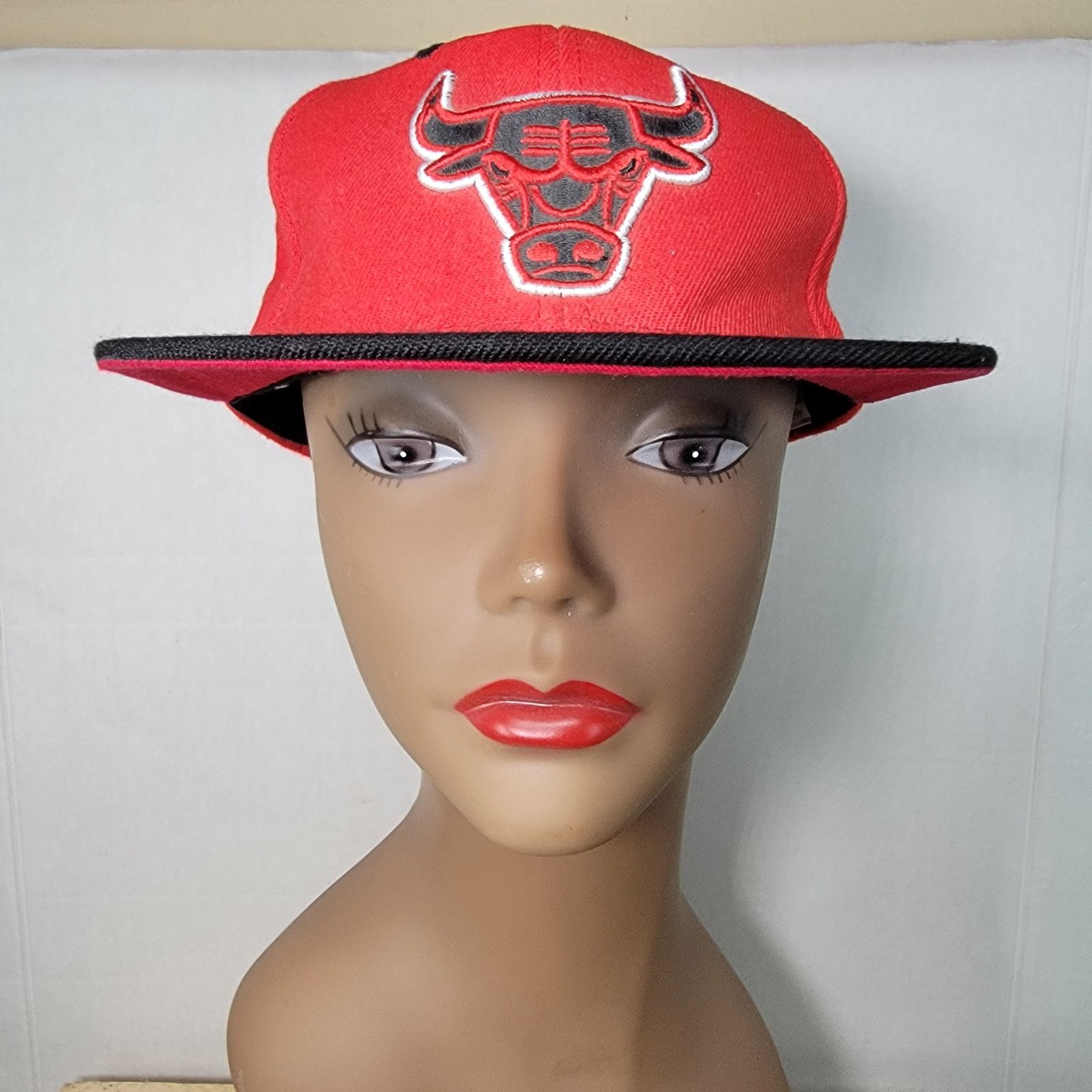 Mitchell & Ness Mitchell & Ness Chicago Bulls Snap Back Hat - NWT Size ONE SIZE - 2 Thumbnail