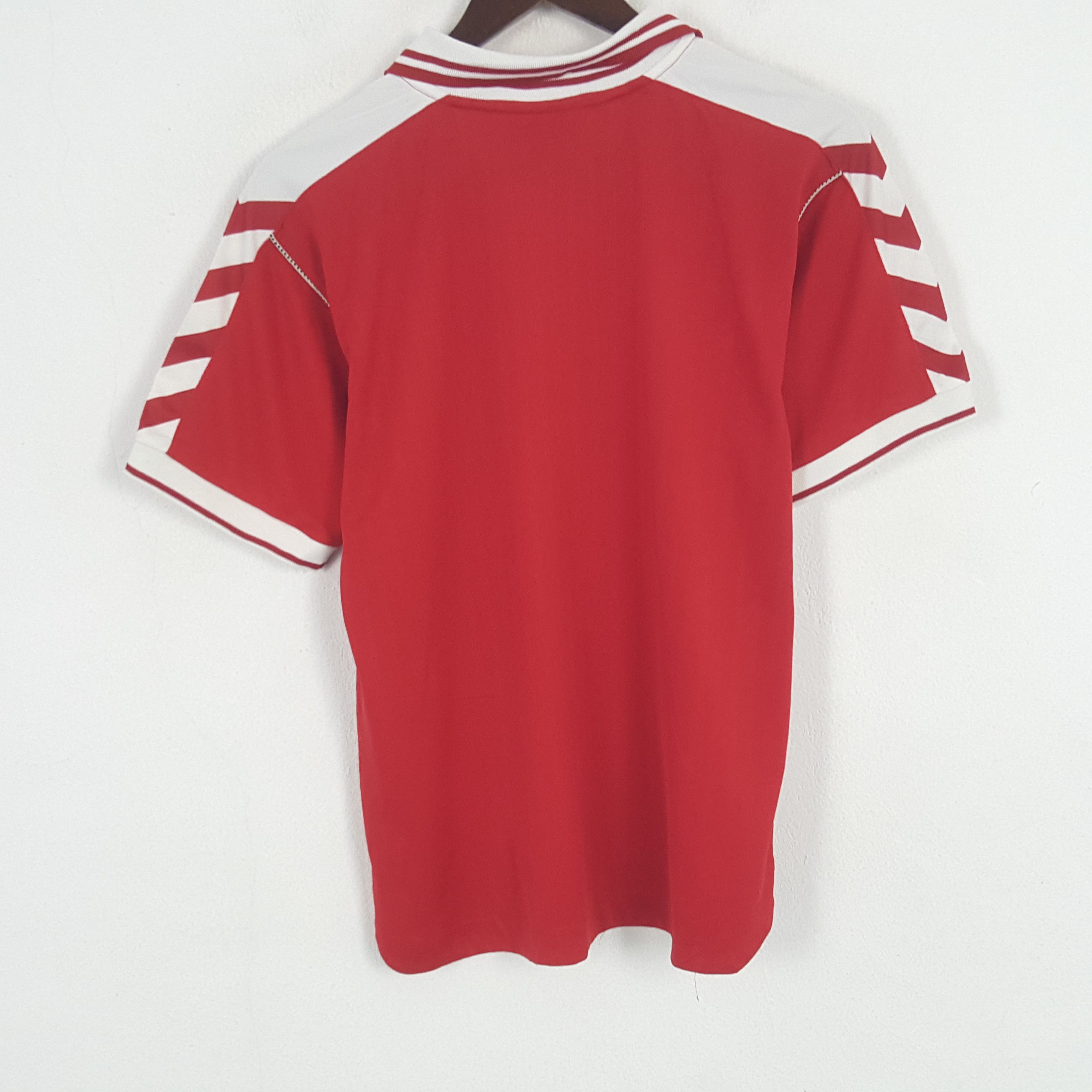 Hummel × Vintage Vintage Hummel The Name Of The game Jersey Tshirt Size US M / EU 48-50 / 2 - 3 Thumbnail