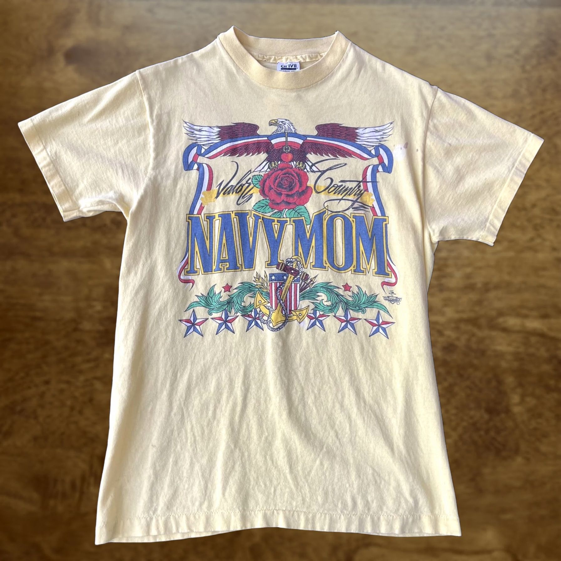 Anvil VINTAGE Navy Mom Shirt Womens Large Yellow Bald Eagle Rose USA Military Patriotic 90s Mens Girls Boys Size L / US 10 / IT 46 - 1 Thumbnail
