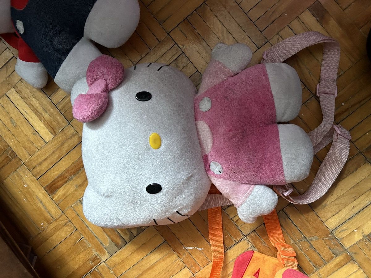 Japanese Brand × Vintage Hello kitty plush backpack Size ONE SIZE - 1 Thumbnail