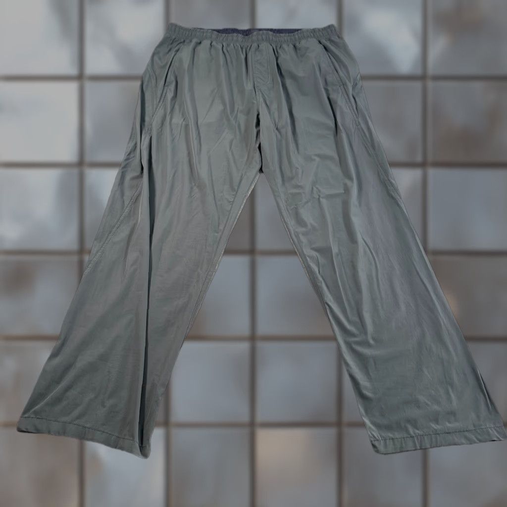 Rhone Rhone Sweatpants Men XL Torrent Nylon Elastic Waist Zip Pockets Gray Modern Solid EUC Size US 36 / EU 52 - 1 Thumbnail