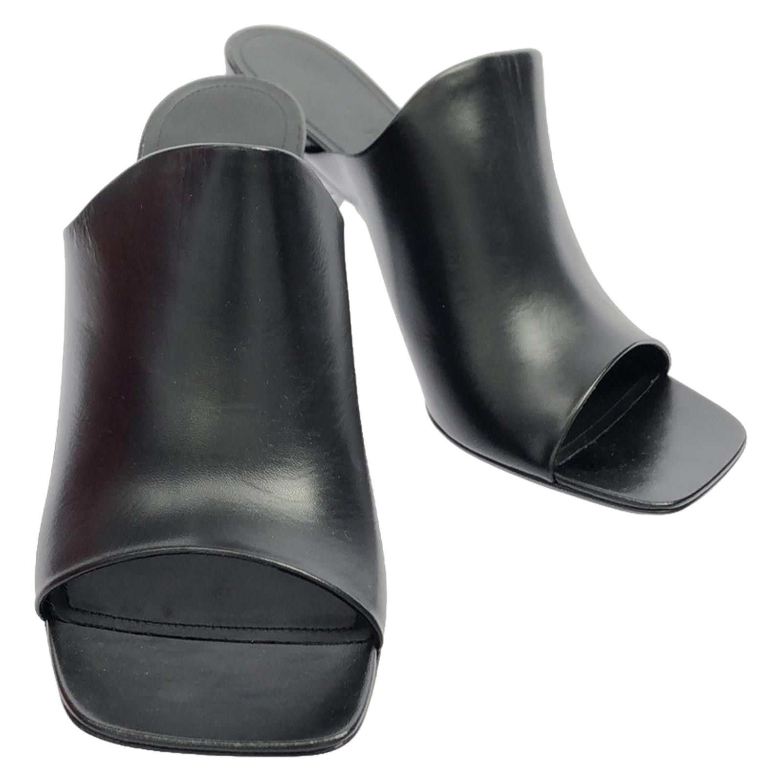 Salvatore Ferragamo Salvatore Ferragamo Salvatore Ferragamo 7664507.5 Leather Mule Leather Shoes 7664507.5 Size ONE SIZE - 1 Thumbnail