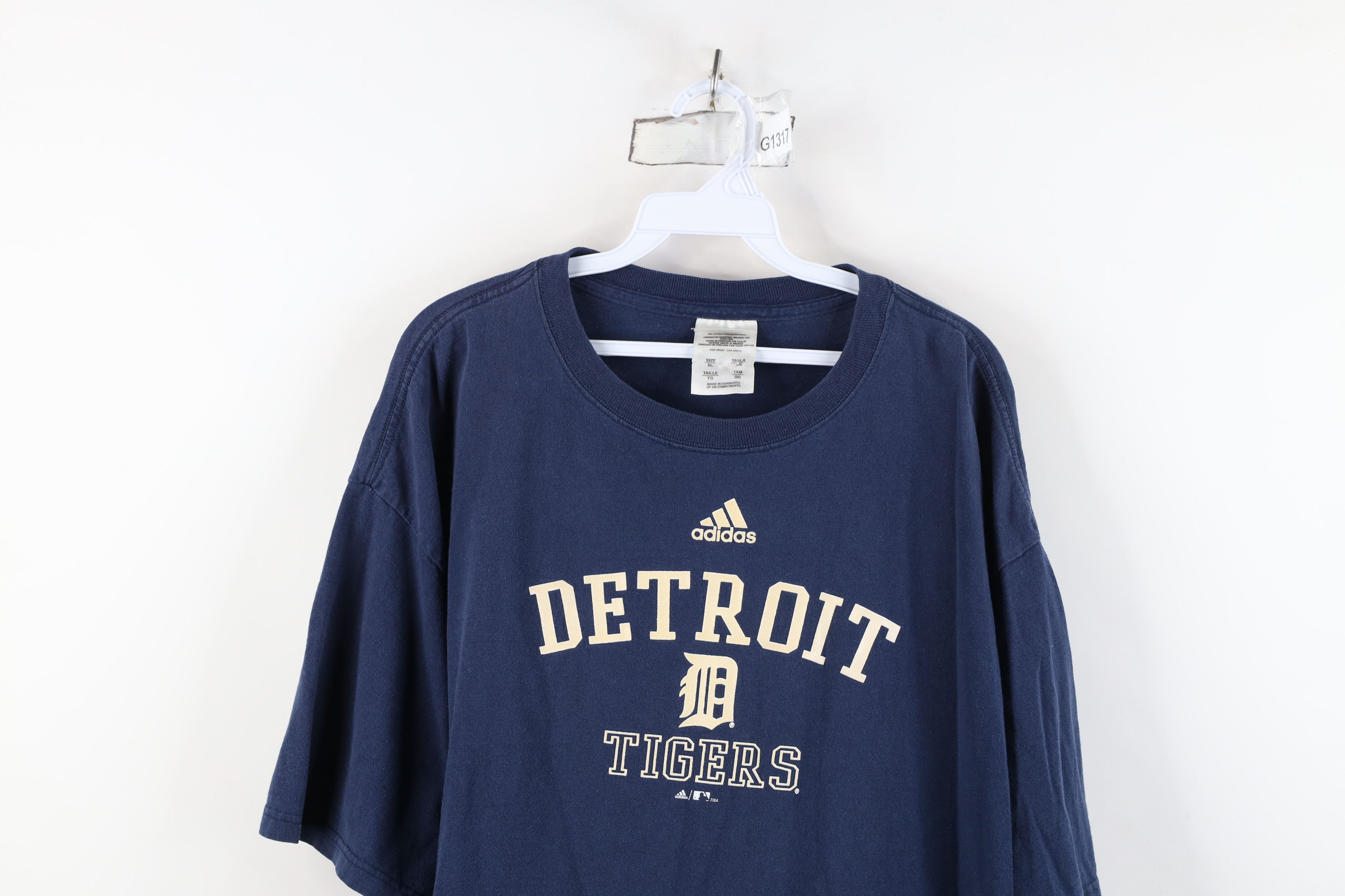 Adidas Vintage Y2K 2004 Adidas Tigers Baseball Short Sleeve T-Shirt Size US XL / EU 56 / 4 - 2 Thumbnail