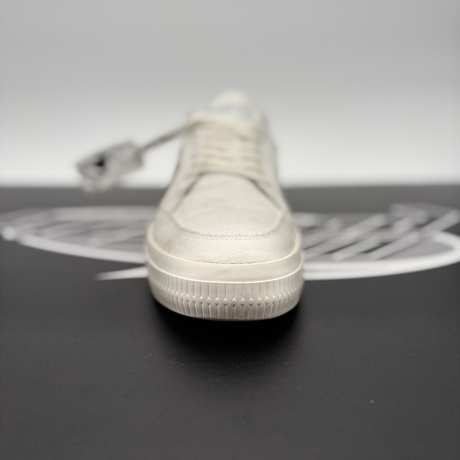 Off-White Off-White Vulc Sneaker ' White ' | GREAT CONDITION! Size US 7 / EU 40 - 7 Thumbnail